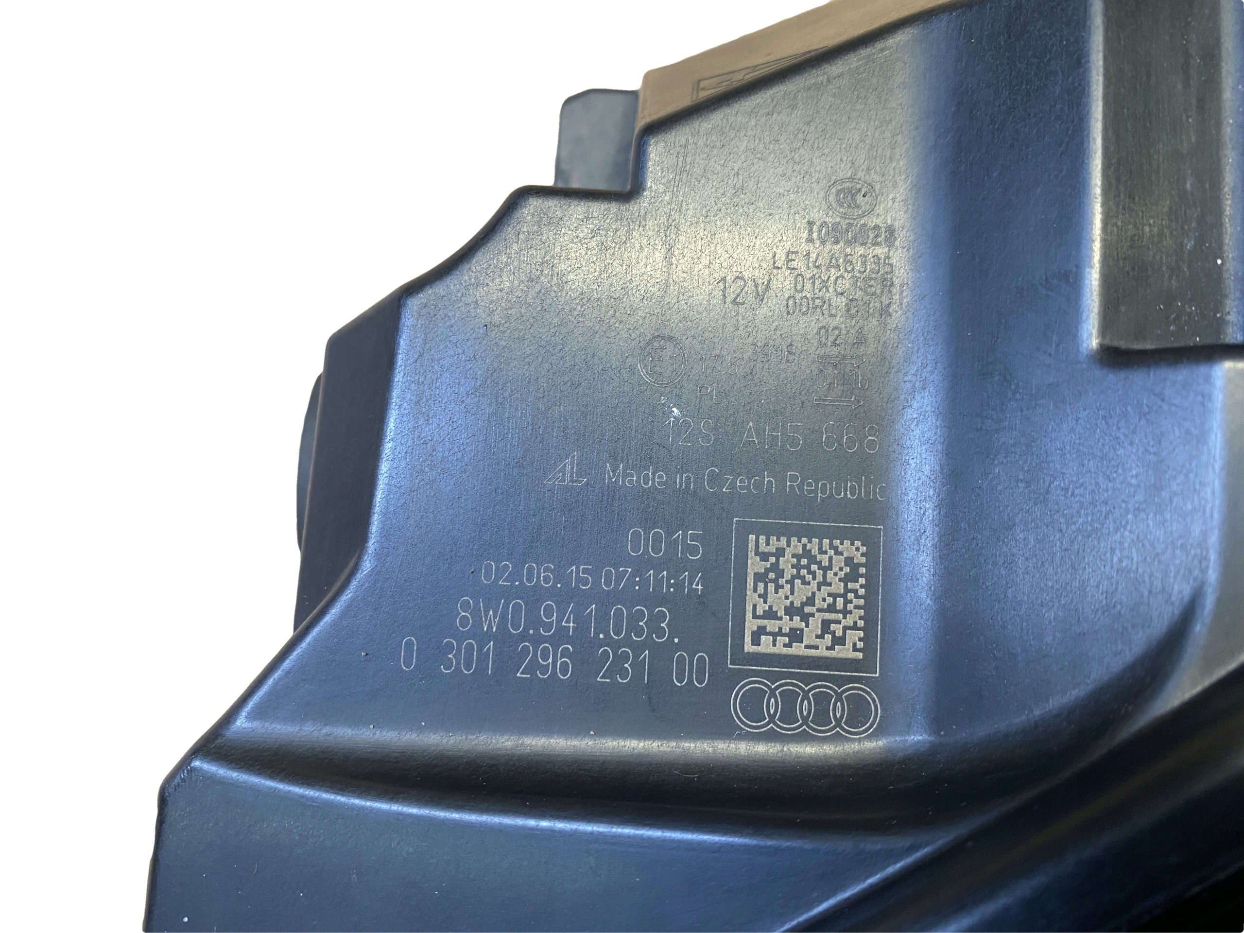 AUDI A4 8W B9 LAMPA LEWA FULL LED 8W0941033 Wersja Europejska