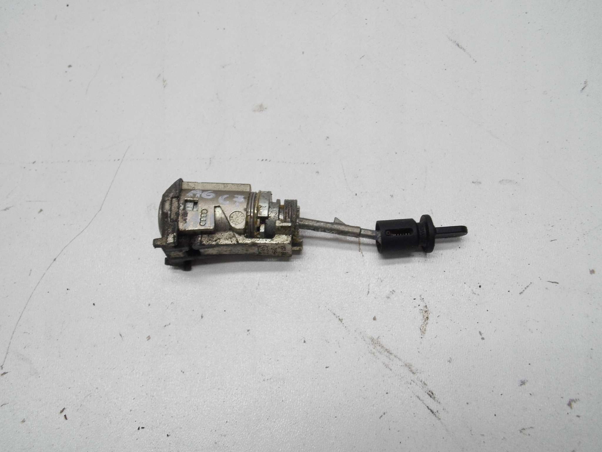 ВКЛАД ПЛЕТІННЯ ЗАМКА ДВЕРІ AUDI A6 C7 ЛІВА ПЕРЕДНЯ ОРИГІНАЛ