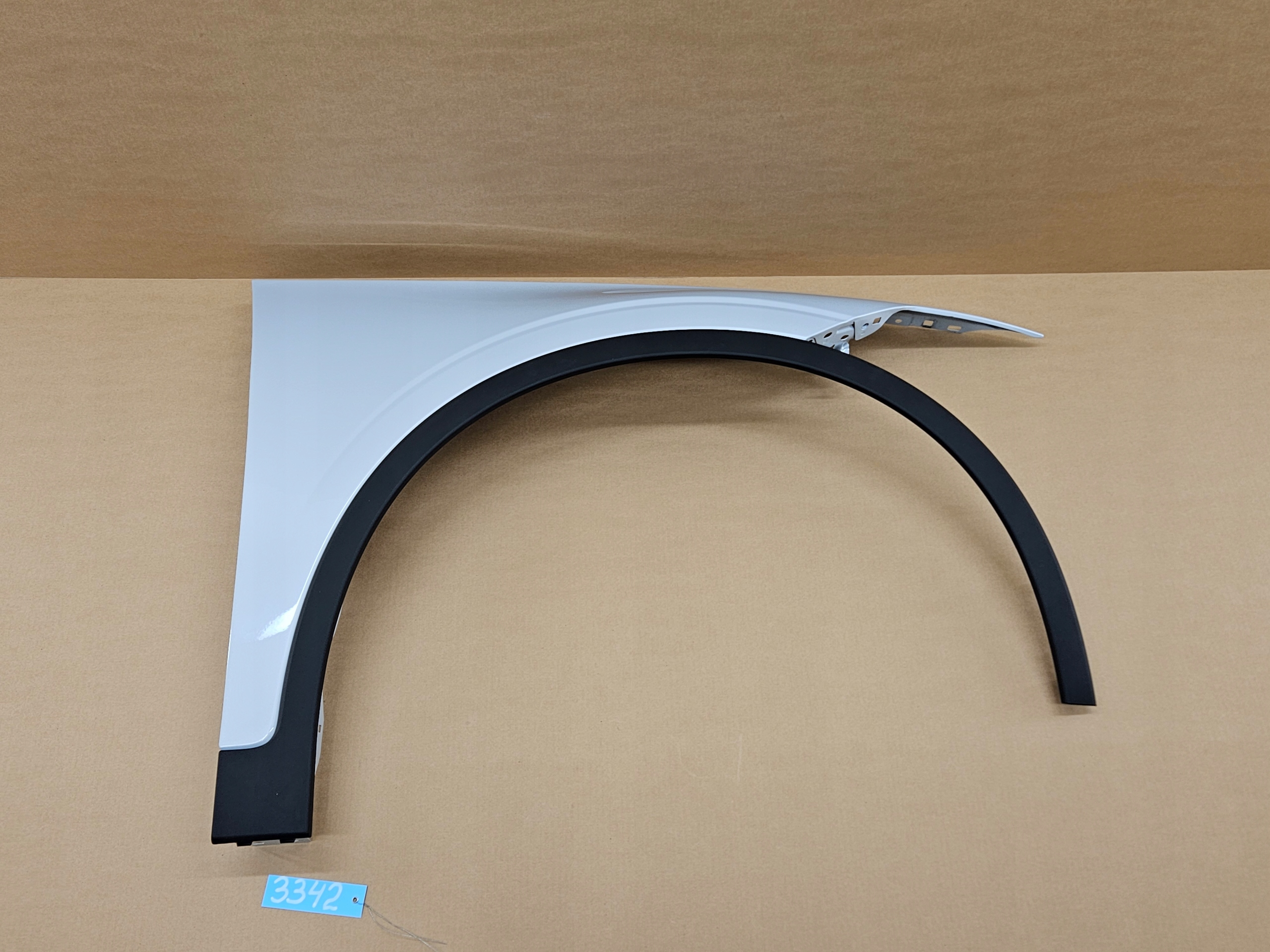right front front fender moulding POLESTAR 2 colour 728