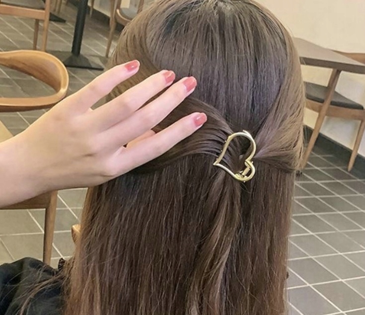 KLAMRA SERCE DO WŁOSÓW ZŁOTA SPINKA SZCZĘKA Serduszko Mała Rodzaj klamry