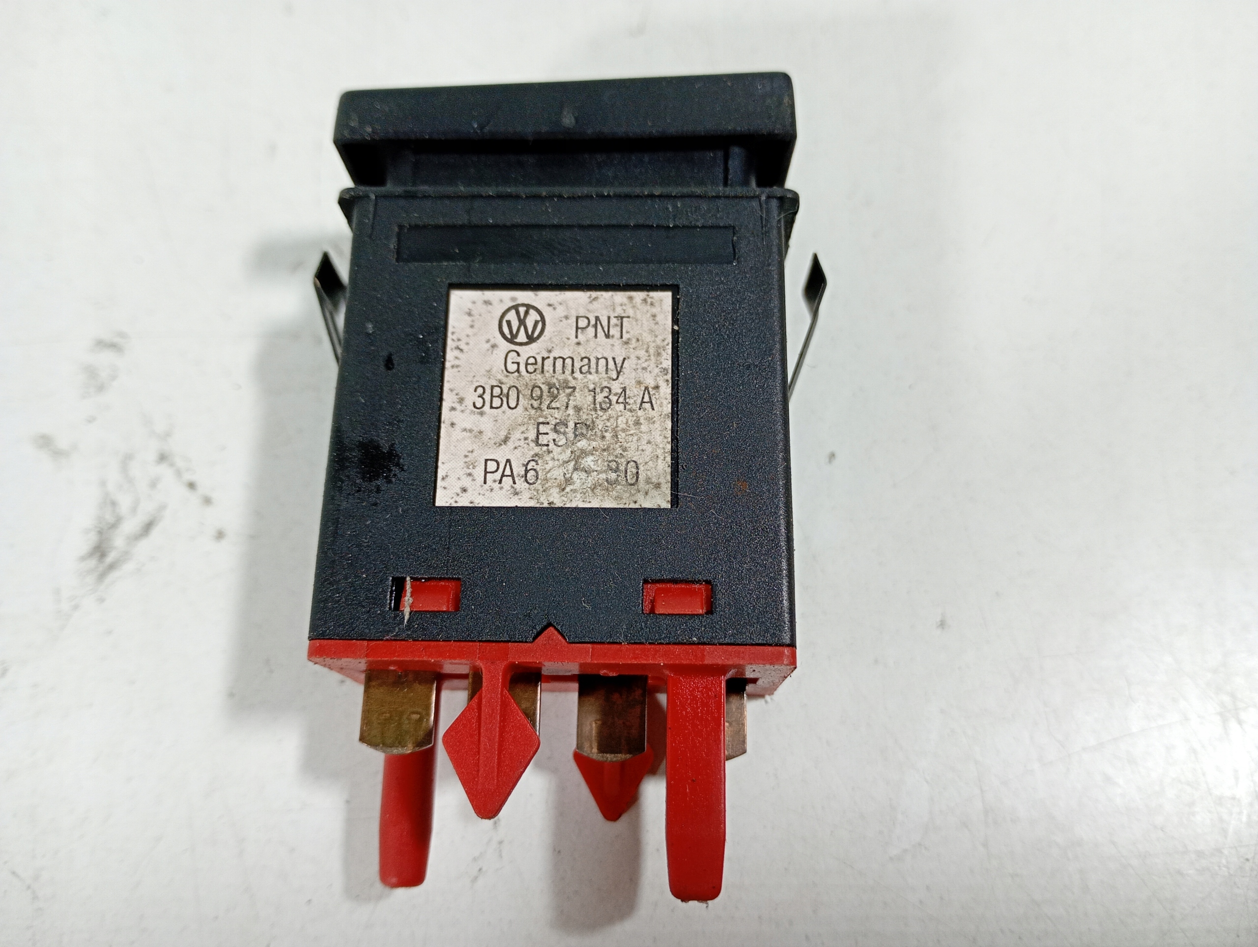 VW PASSAT B5 00-05 switch button switch ESP OE 3B0927134A