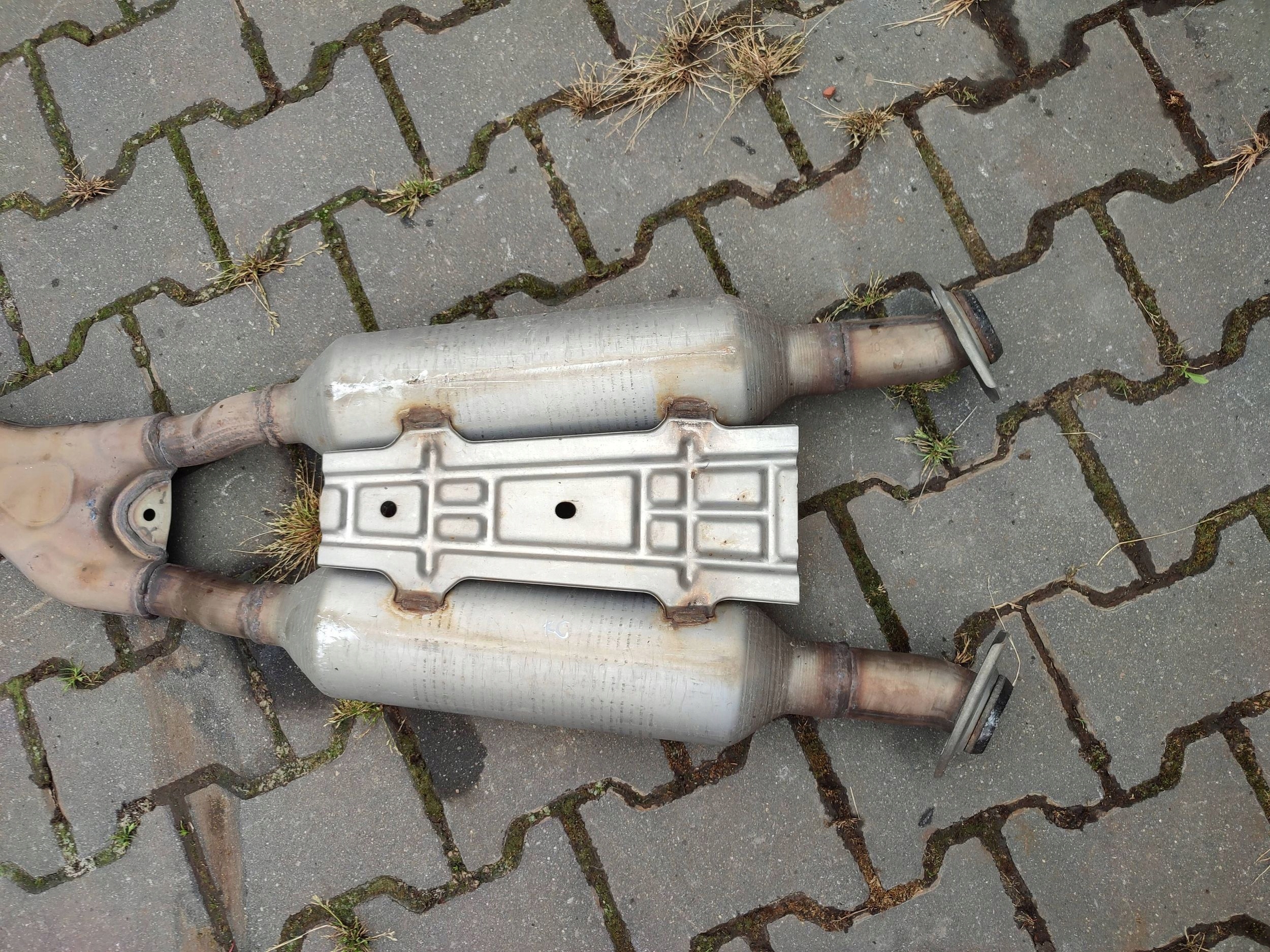 Lexus RC 2019 filter czastek stalych catalyst / FAP / DPF