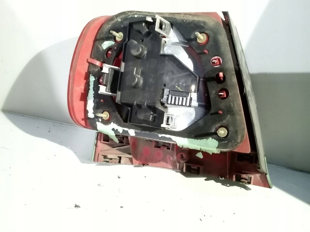 Audi A4 B5 lift sedan light right rear part rear