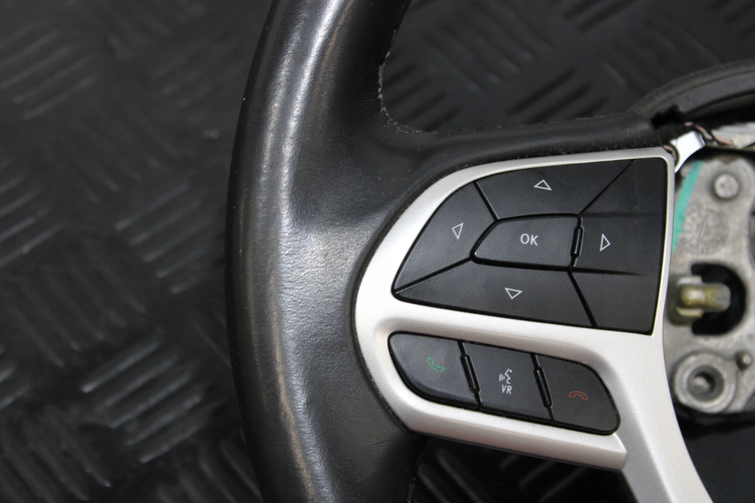 lenkrad MULTIFUNKCJA JEEP CHEROKEE KL