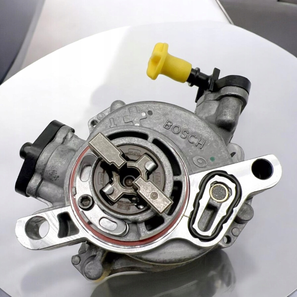 POMPA VACUM 9684786780 BOSCH PEUGEOT CITROEN FORD 1.6 HDI 1.6 TDCI