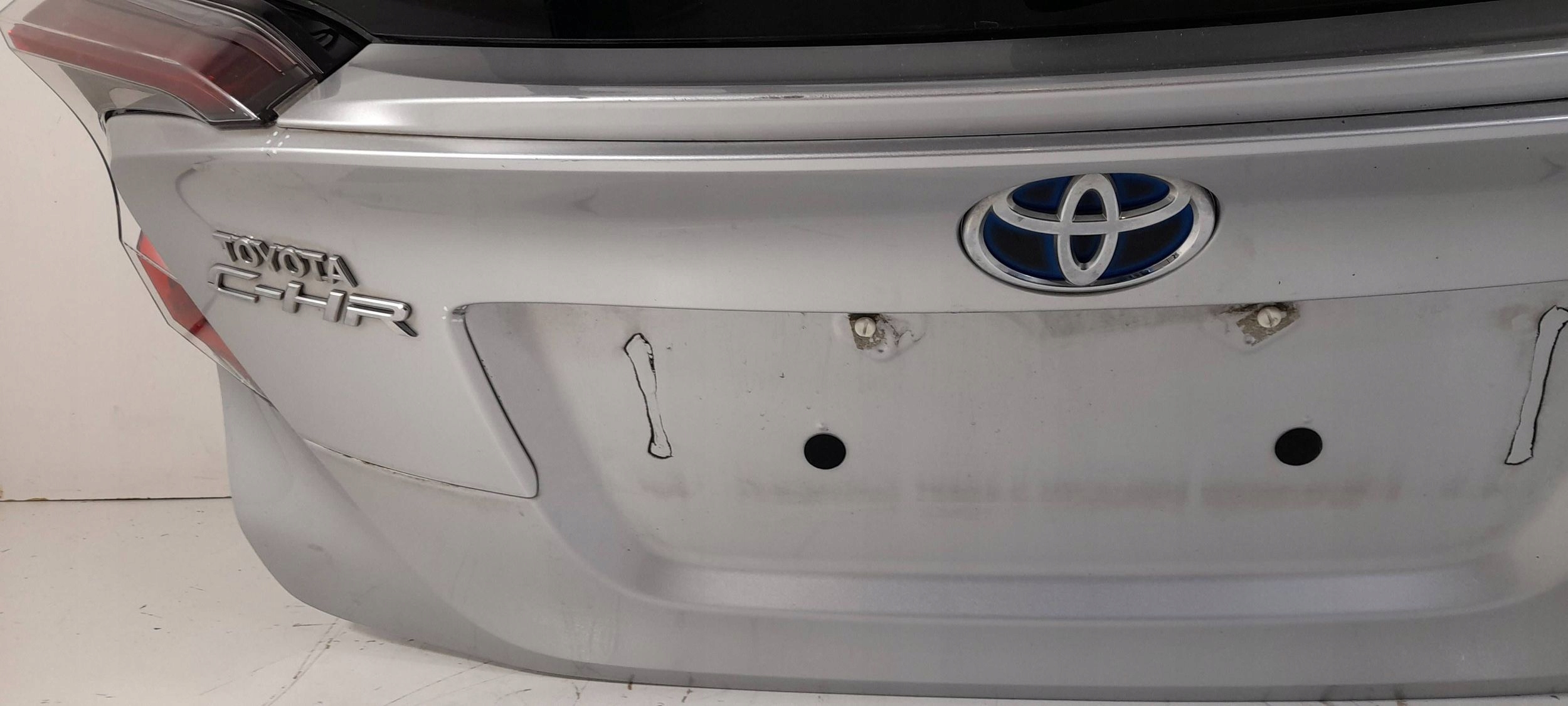 Toyota C-HR and 2017 trunk door boot (H237)