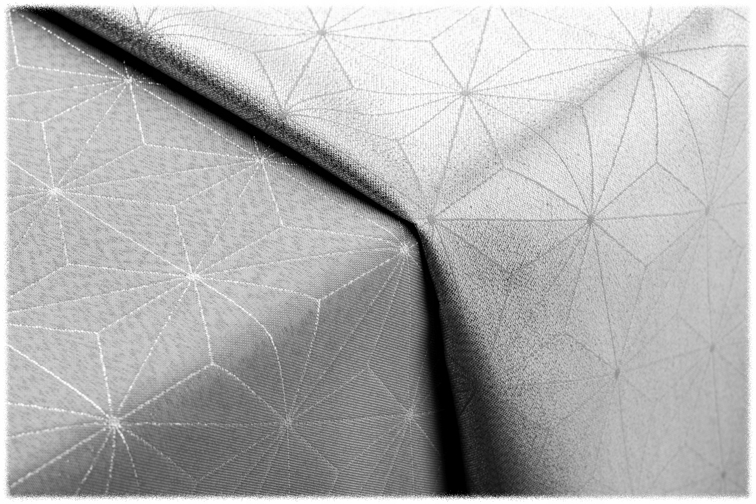 

obrus Dwustronny 140x400 Popiel srebrny Diament