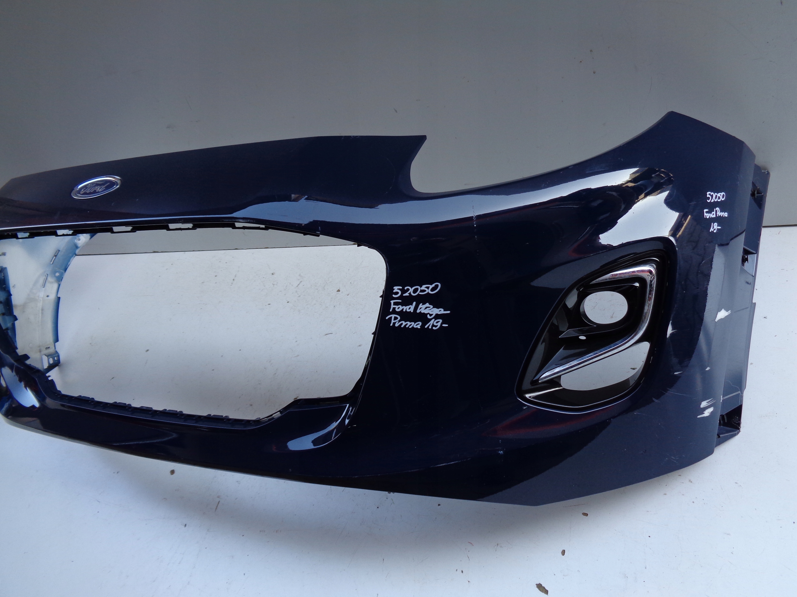 Frontstoßstange FORD PUMA 19- NR 52050