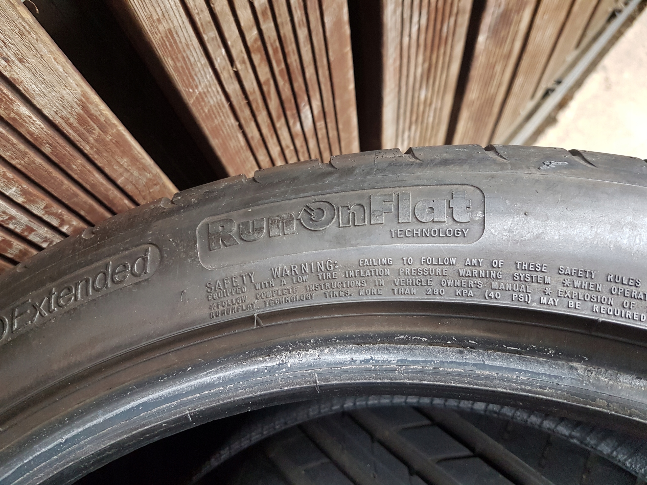 tyres LATO GOODYEAR EFFICIENT GRIP 235/45 R19 95V RSC