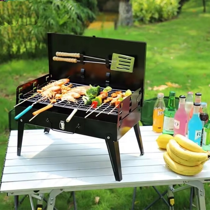 GRILL OGRODOWY TURYSTYCZNY PRZENOŚNY SKŁADANY BBQ WALIZKA + AKCESORIA Waga 3 kg