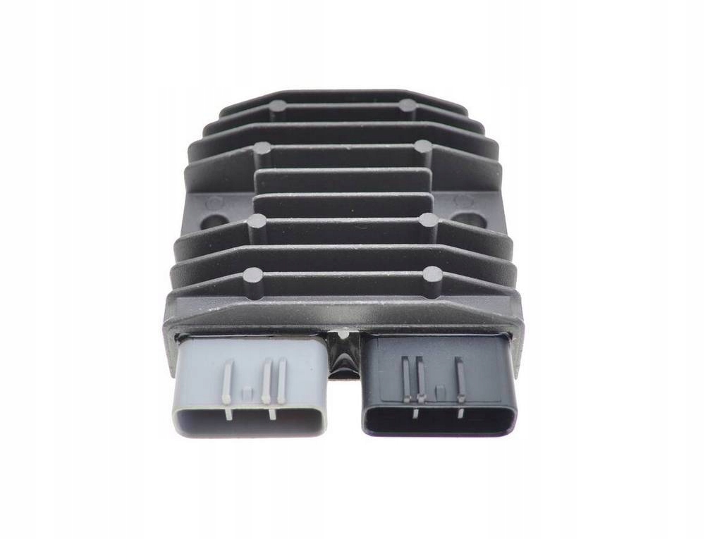 1D7-81960-00--5 - РЕГУЛЯТОР НАПРУГИ-YAMAHA FZ1 FZ8 800 1000 FAZER