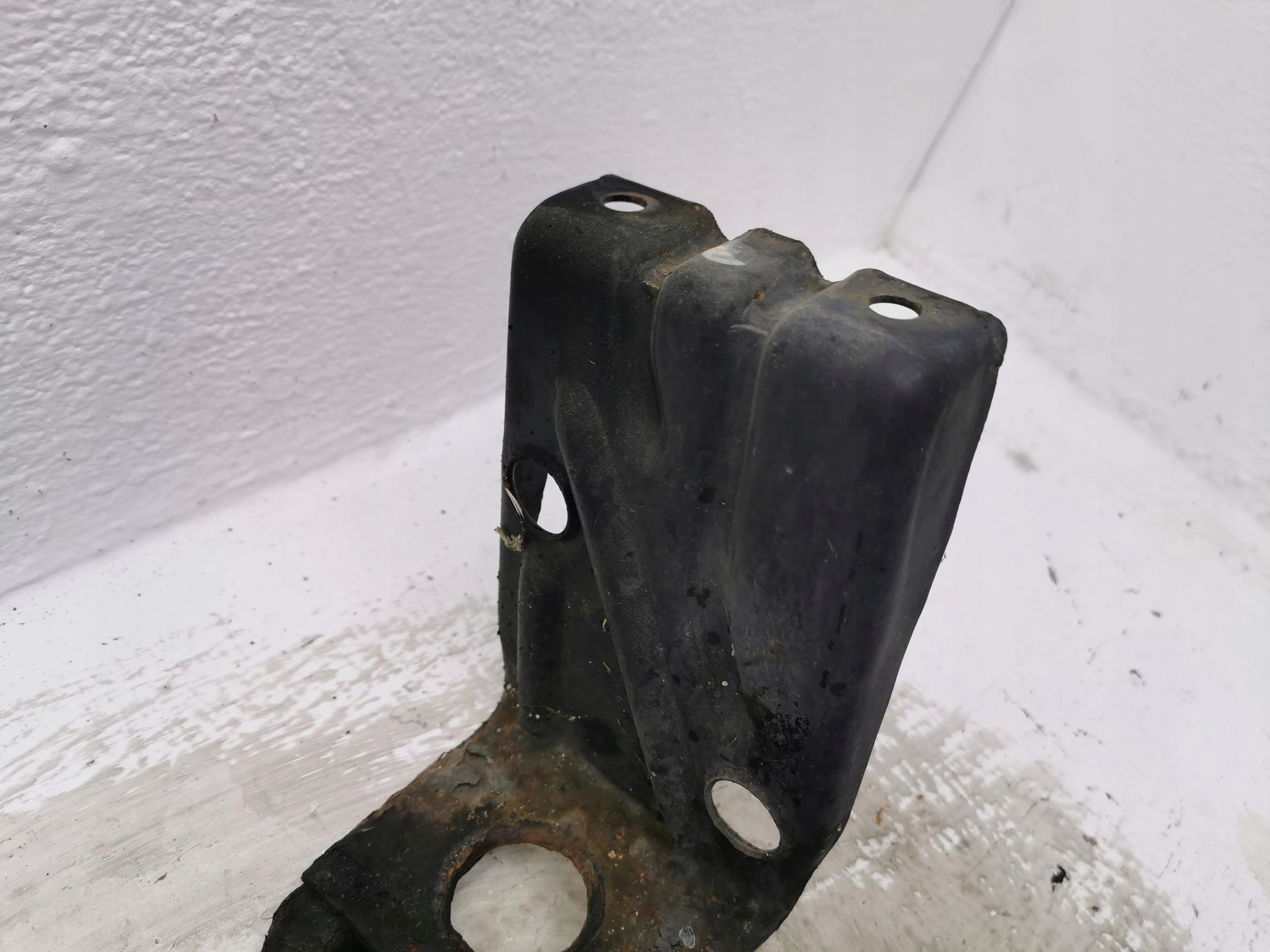 radiator stiffener CHRYSLER 300C 04-10 3.0 V6 CRD