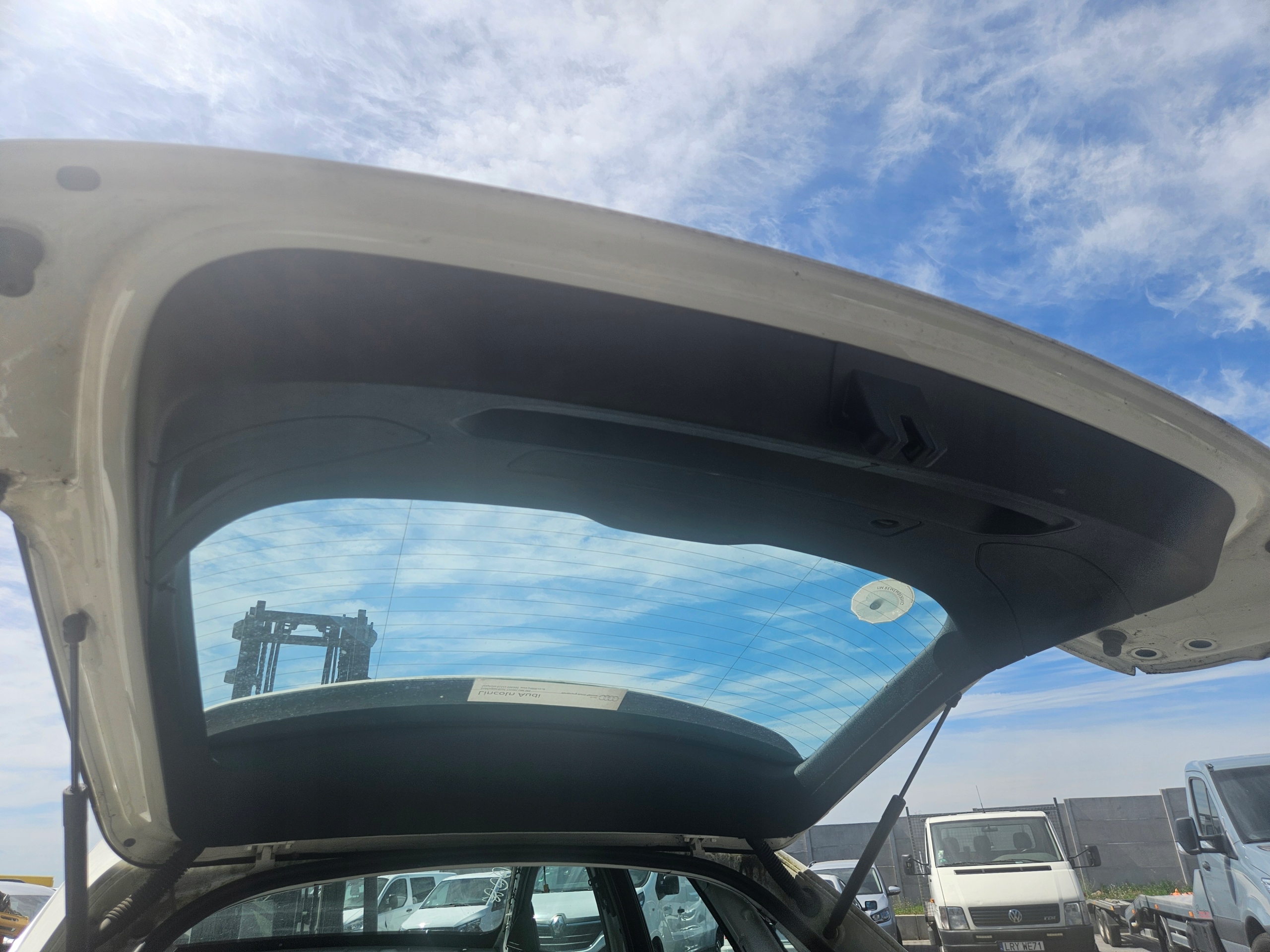 AUDI Q3 8U rear trunk door boot complete colour LY9K