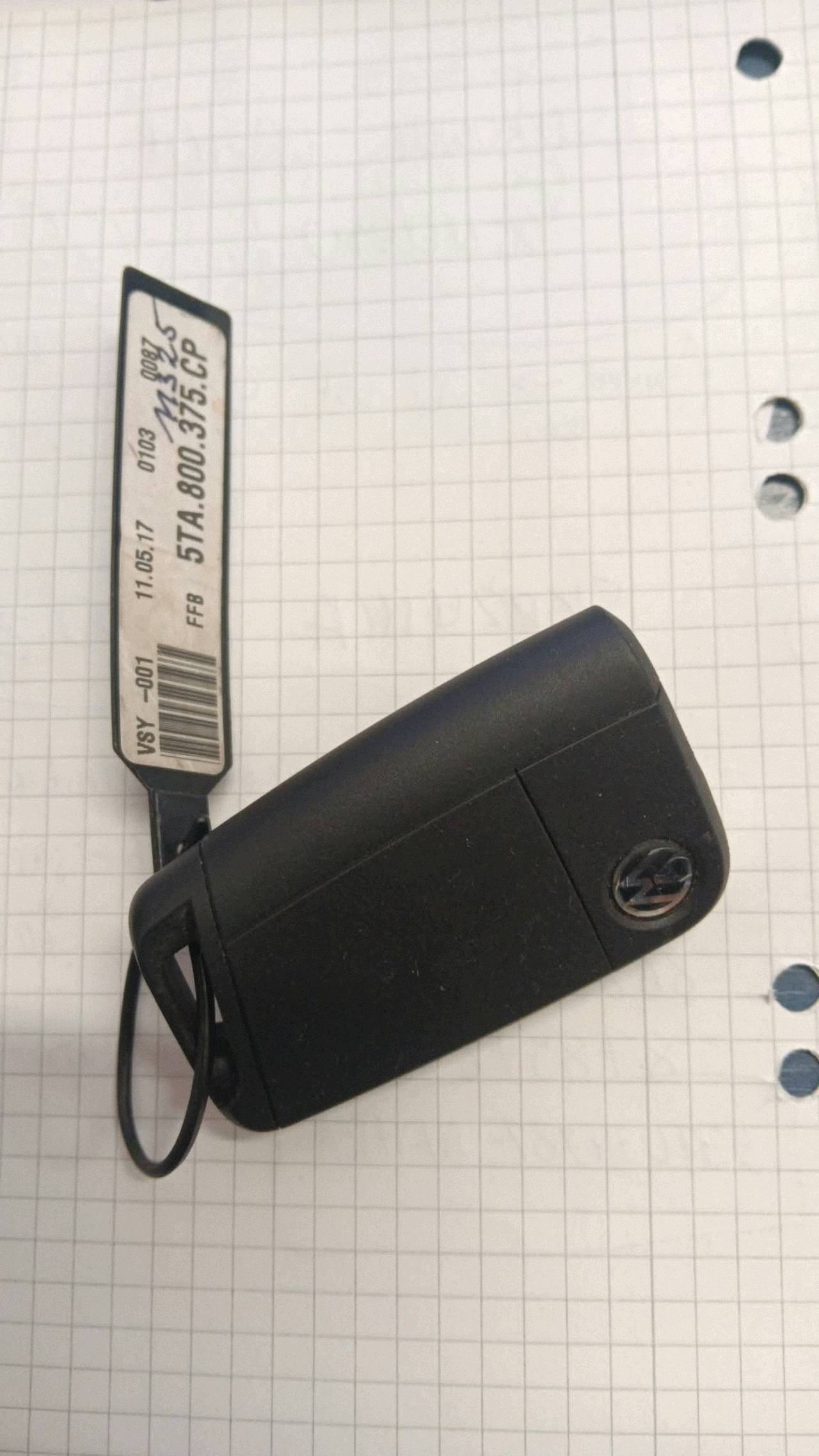 key cover PILOT Volkswagen Touran III 5TA800375CP