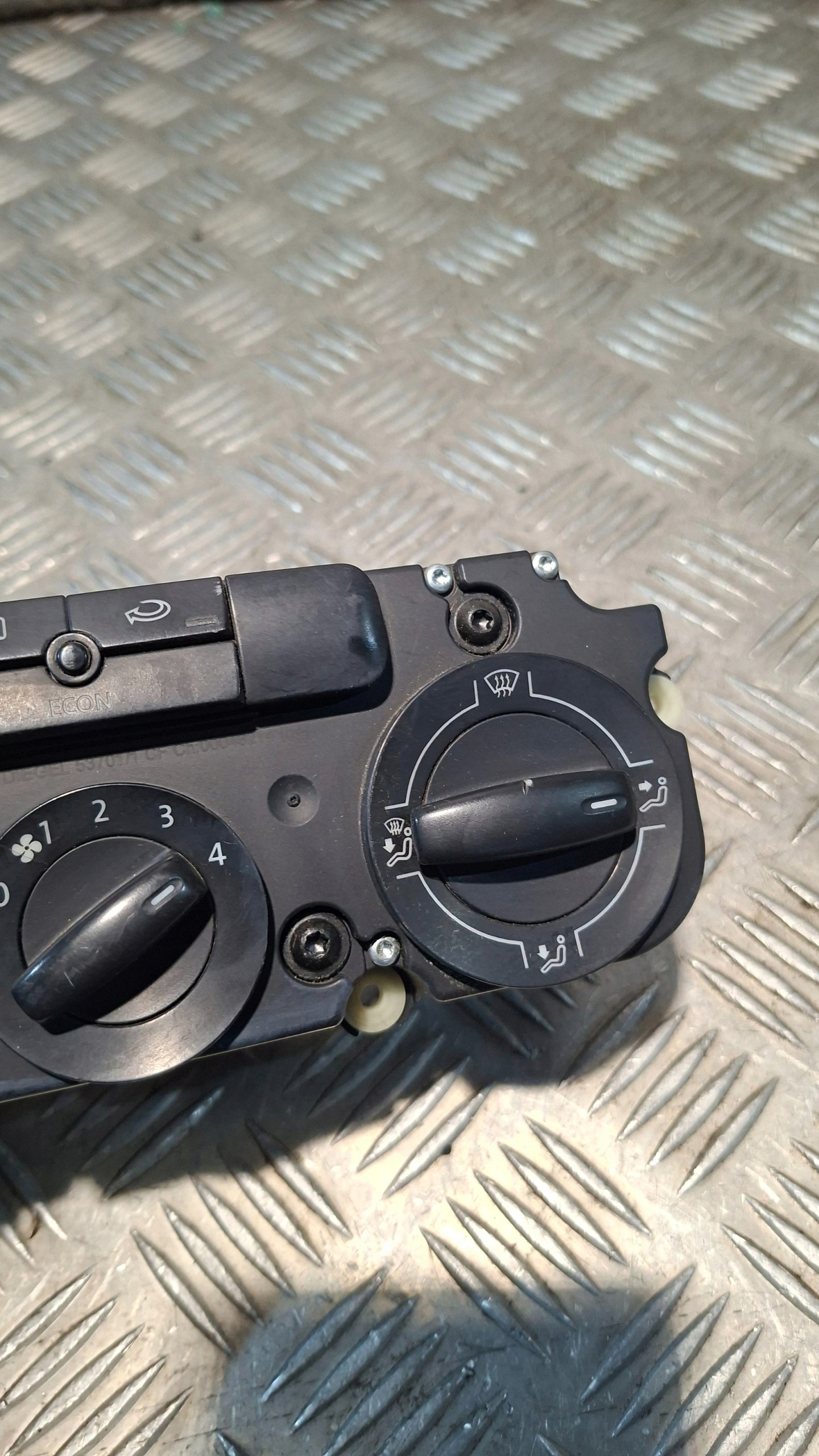 PANEL BOCCHETTE VW GOLF V