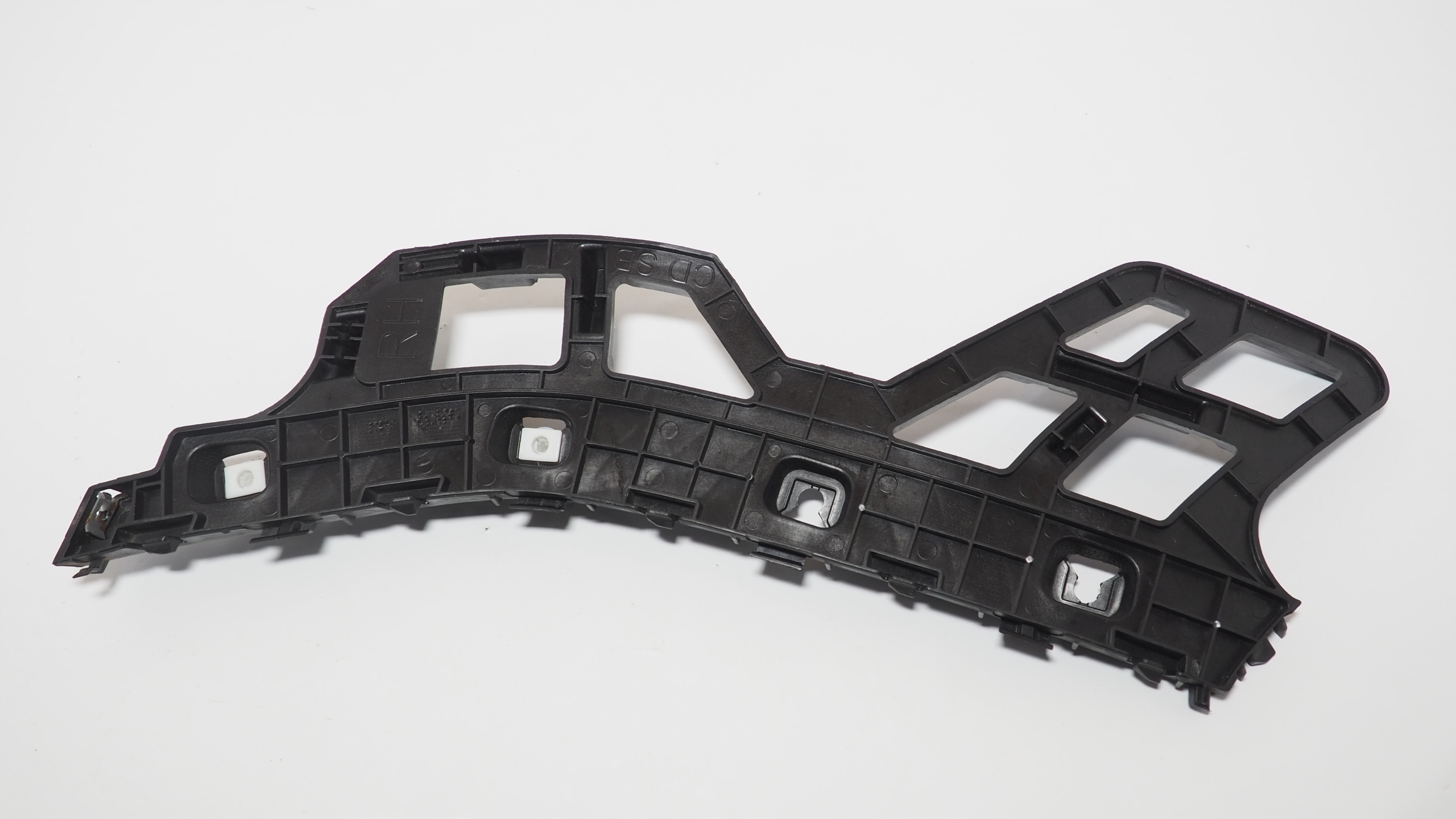 Kia Proceed III bumper bracket right rear part 86616-J7700