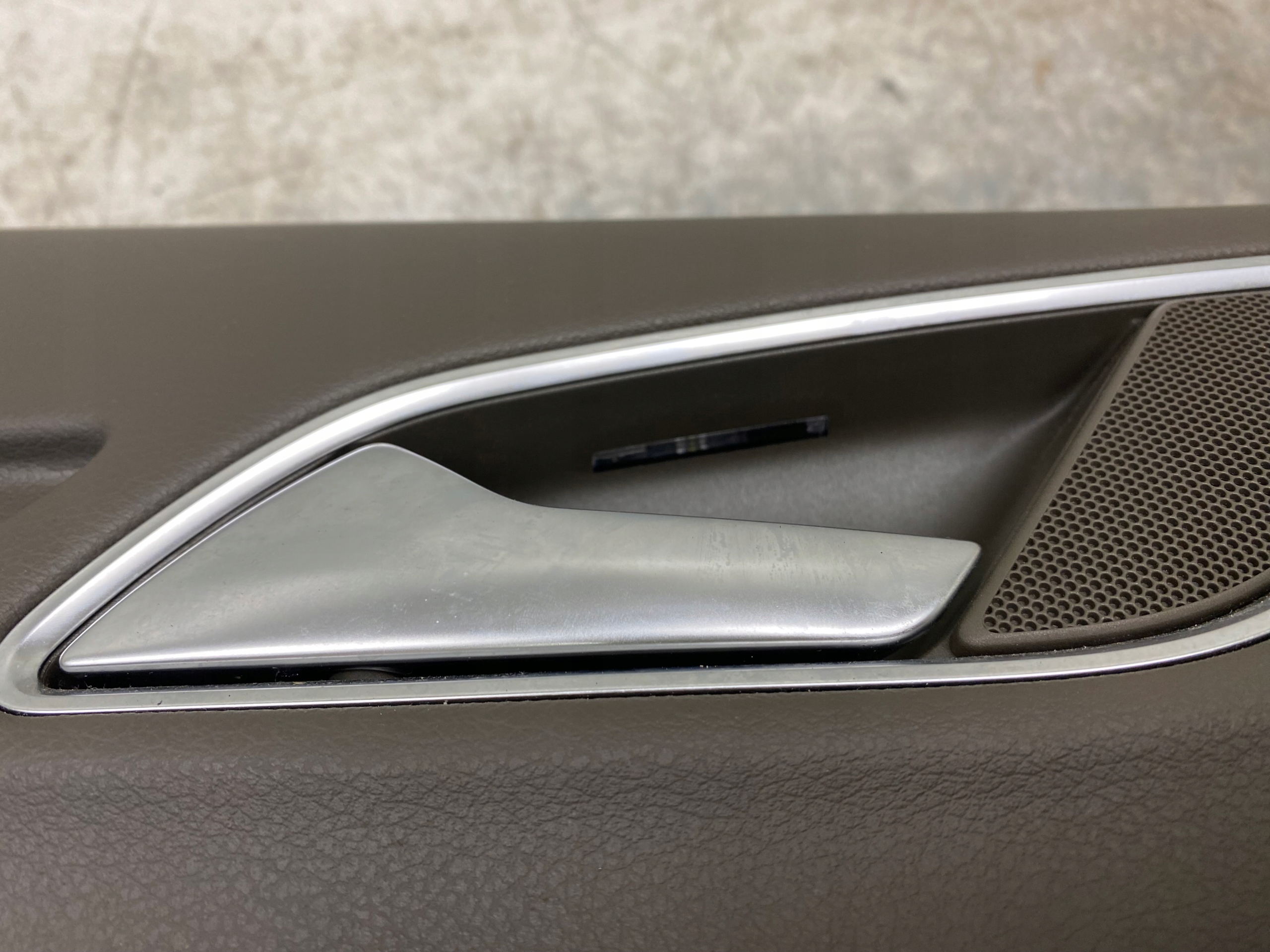 AUDI Q3 8U side upholstery left rear part BRAZ BANAN EUROPA