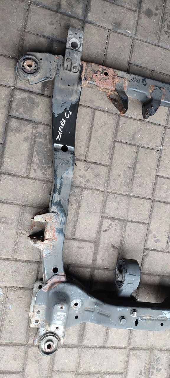 axle beam subframe front front Opel Zafira C