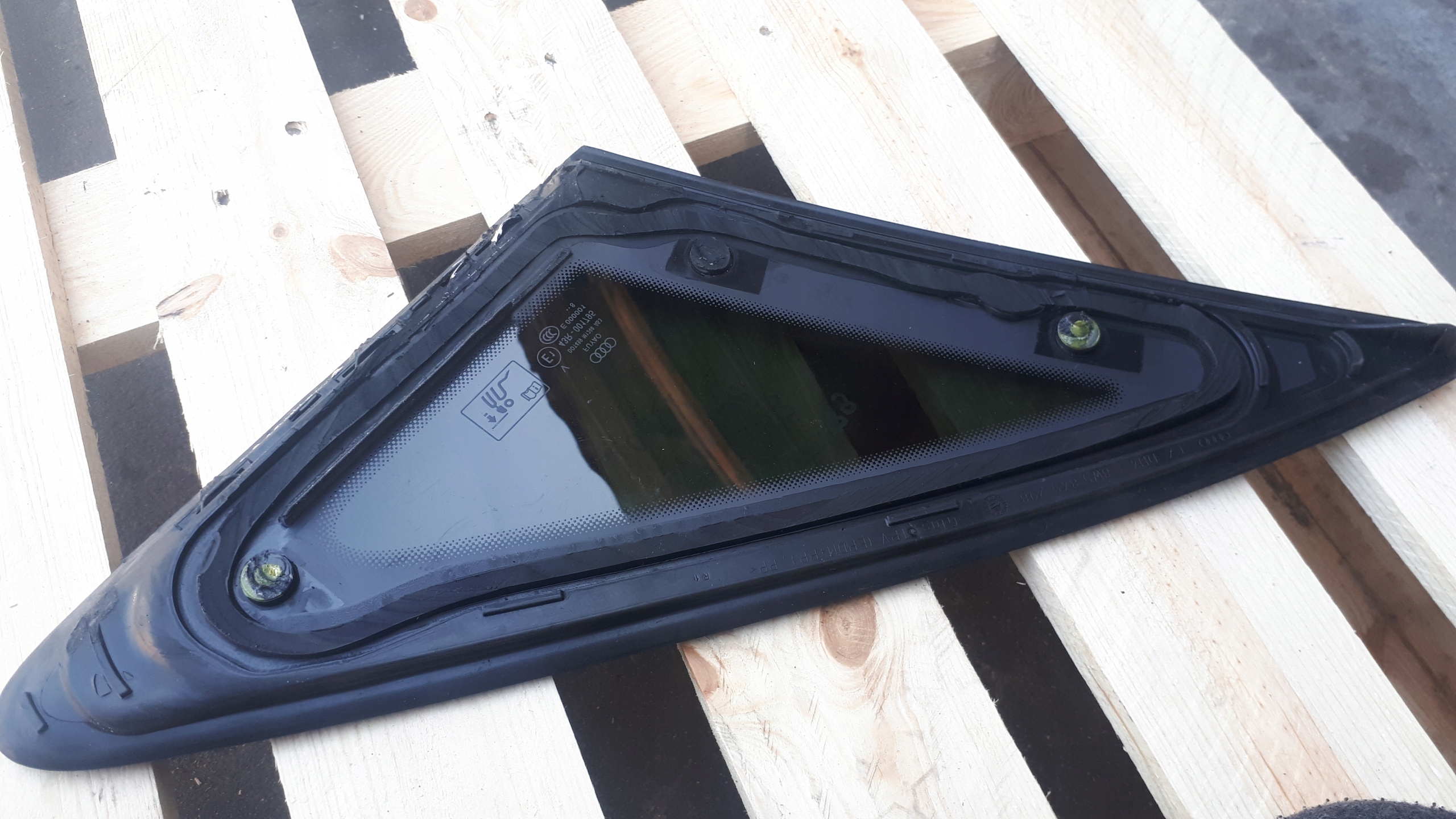 A4 B9 8W window bodywork right rear part sedan AS3 18R