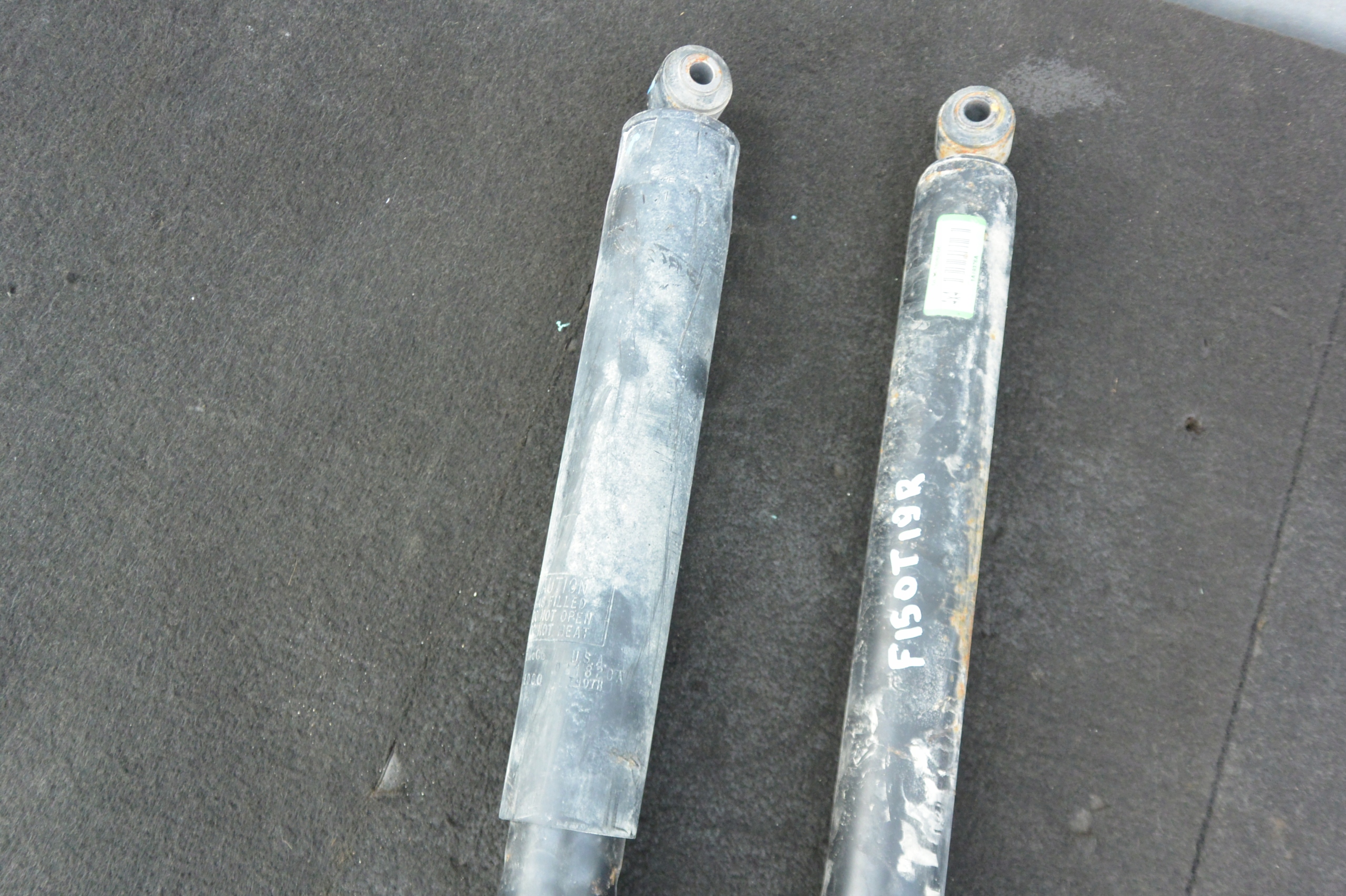 FORD F150 15-20 shock absorber rear part left right