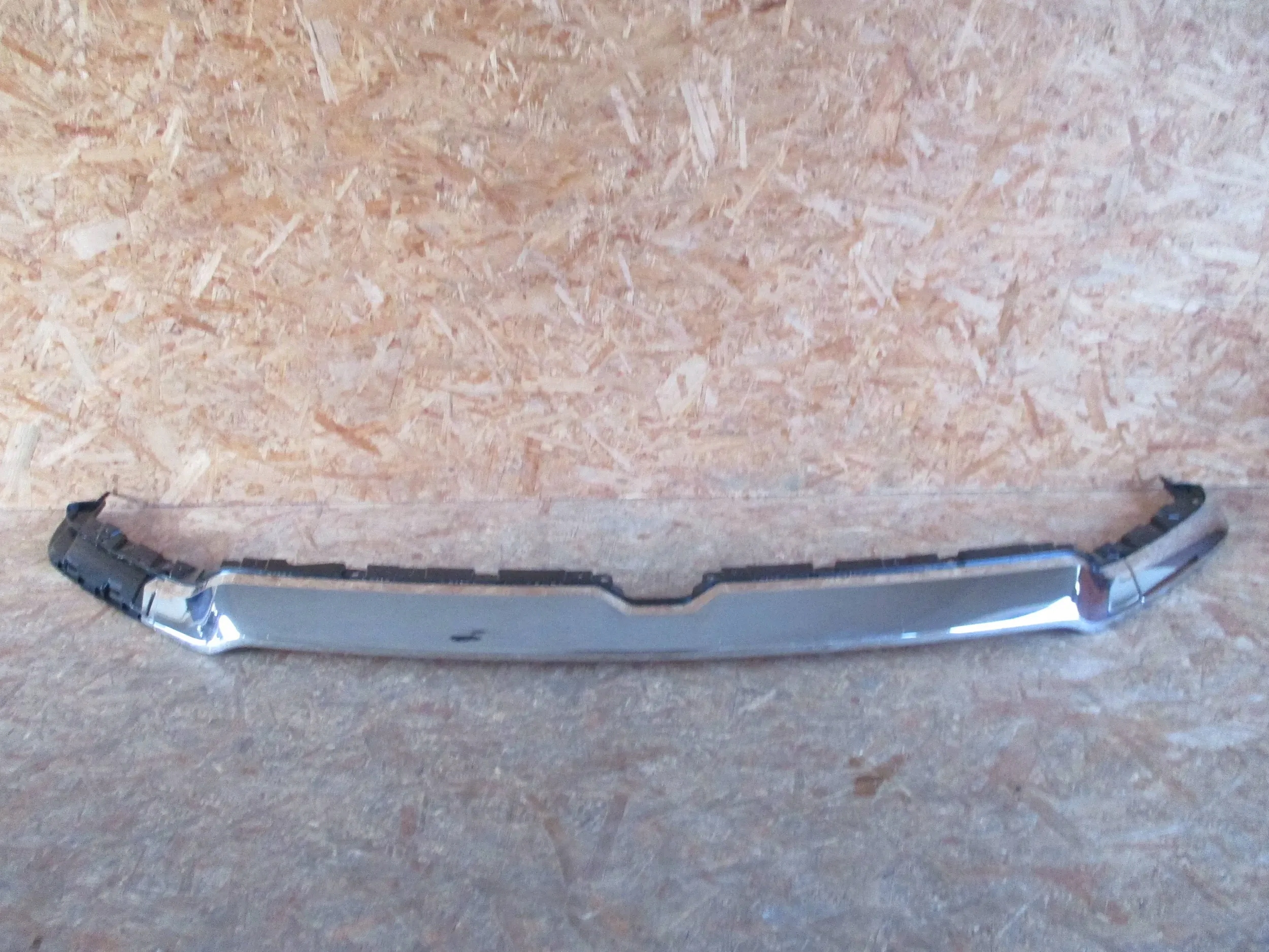 DODGE RAM V 19- moulding front PREKLADgrill bonnets
