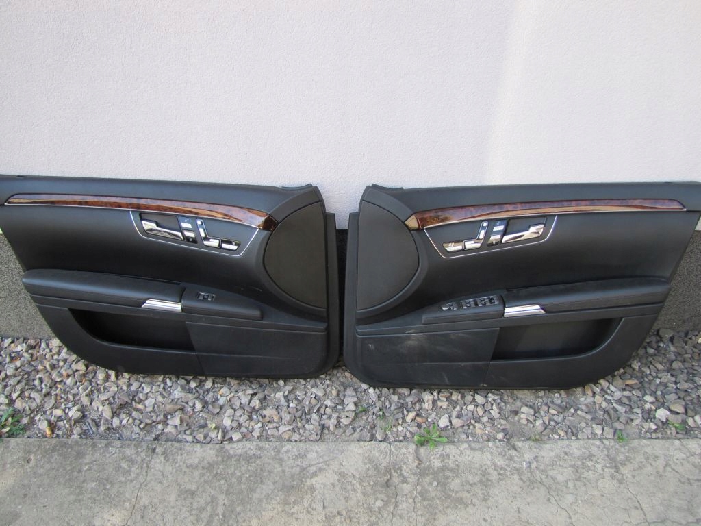 A2117305263 - MERCEDES S В 221 БЕКОН ОБИВКА ПЕРЕДНЕЙ ДВЕРИ