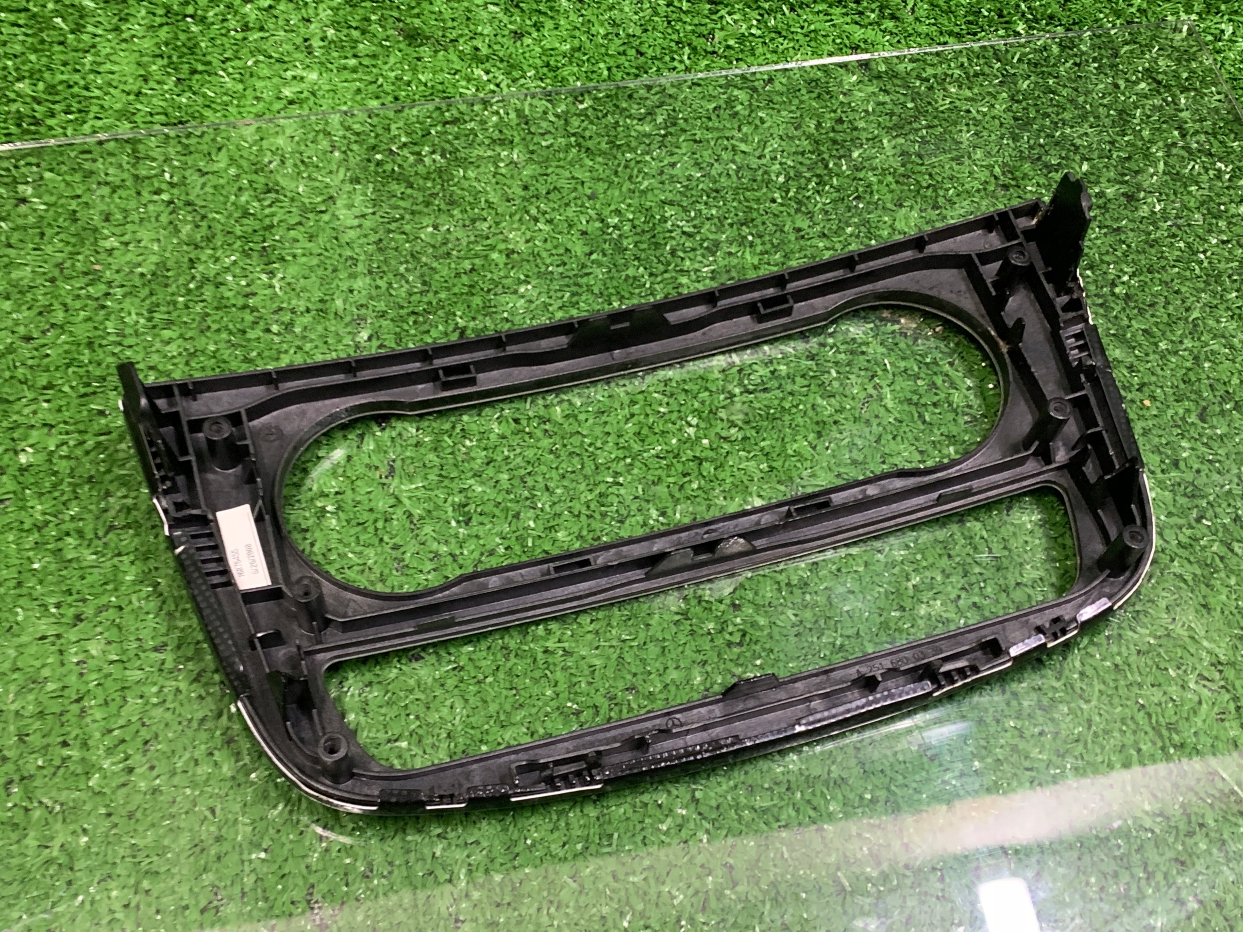frame cover panelu Mercedes-Benz OE A2516800339