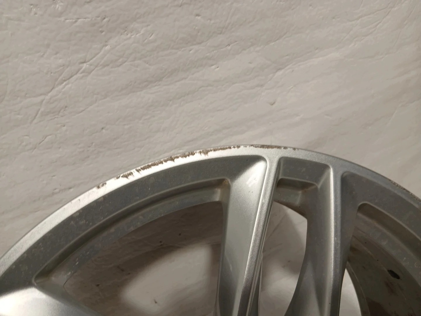 AUDI OE disk hliníkový 18" CALI 8W0601025HK