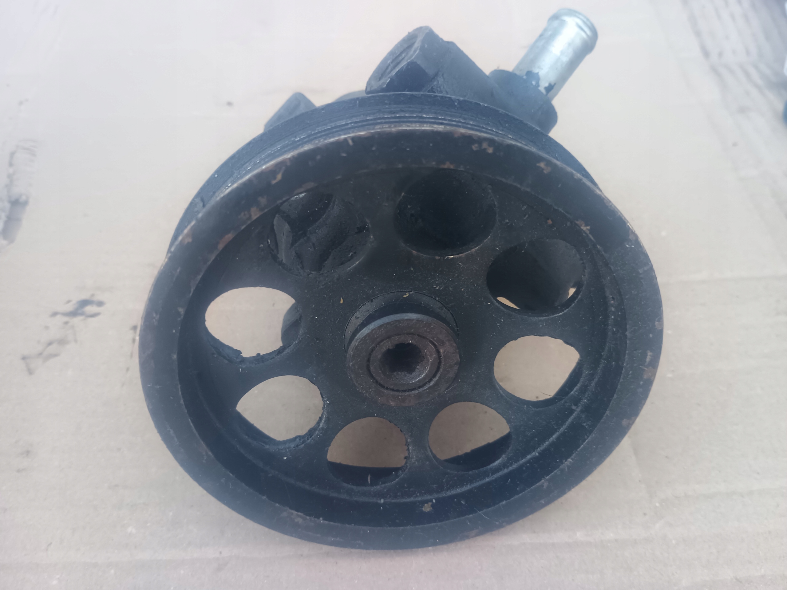 Pompe direction assistée 5081841 SAAB