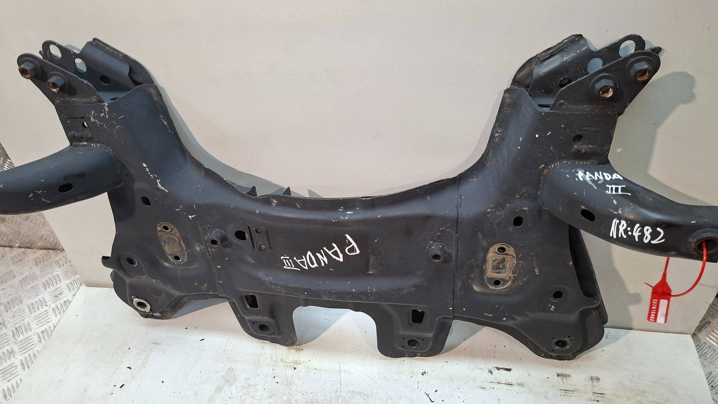 axle beam front FIAT PANDA III 2012