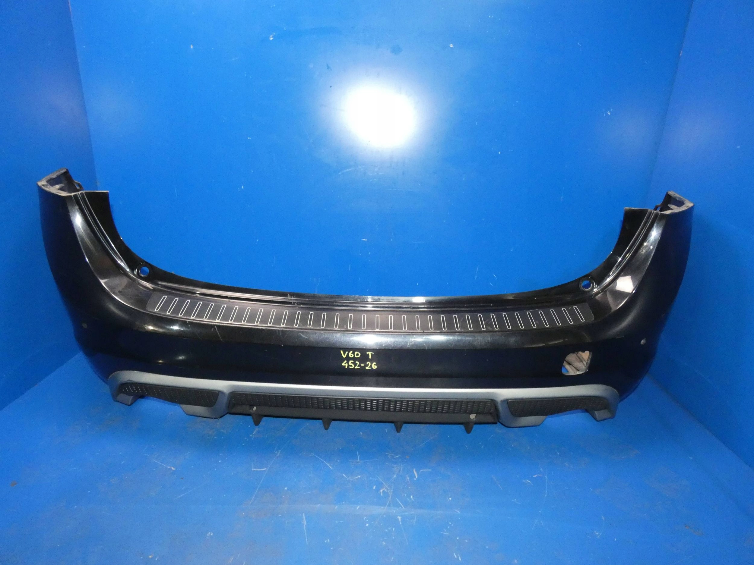 VOLVO V60 R-design bumper rear part rear 452-26