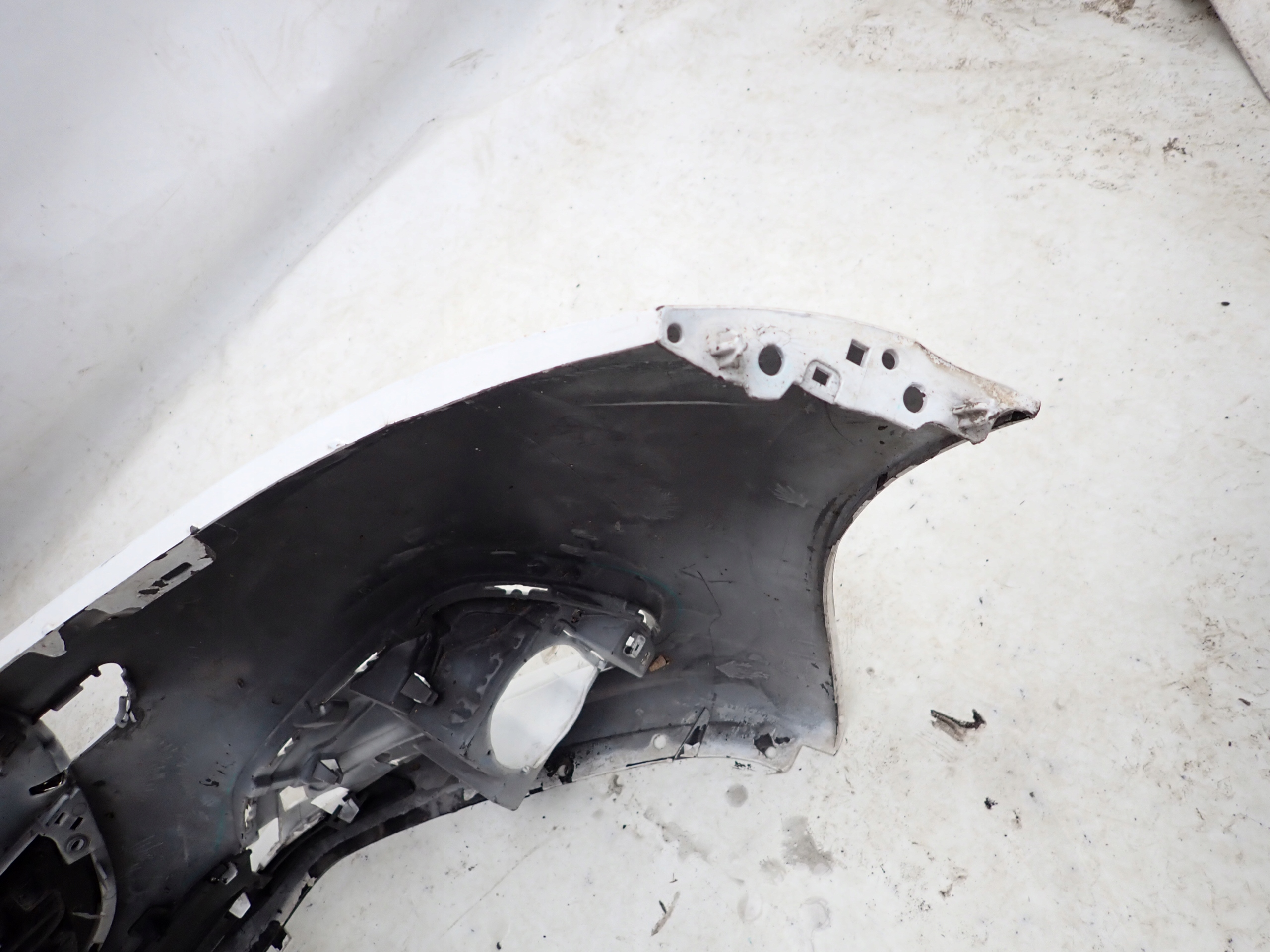 PEUGEOT 208 and LIFT 15- bumper front front