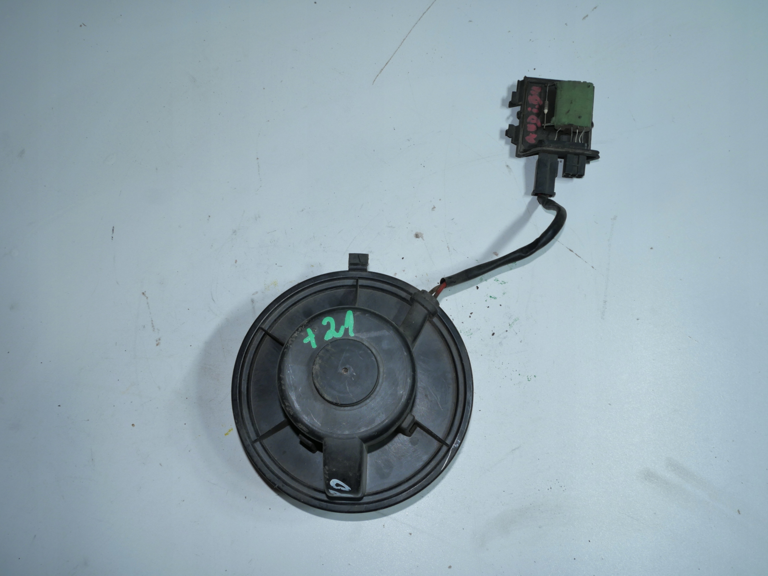 ventilátor tOPENÍ topení 893959263 AUDI