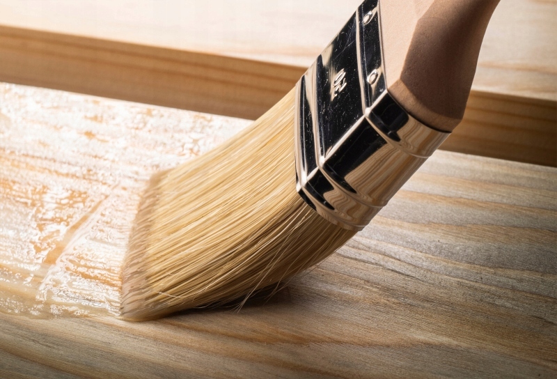 V33 LAKIER JACHTOWY DO DREWNA BEZBARWNY 0,75L Zastosowanie uniwersalne