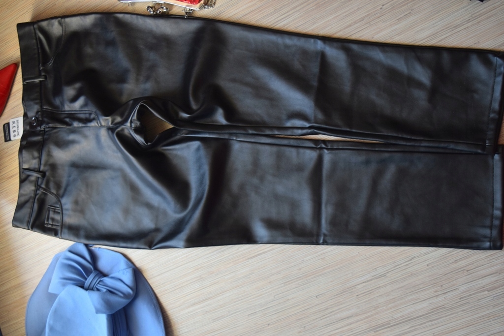 Классические черные кожаные брюки эко кожаные новые 46