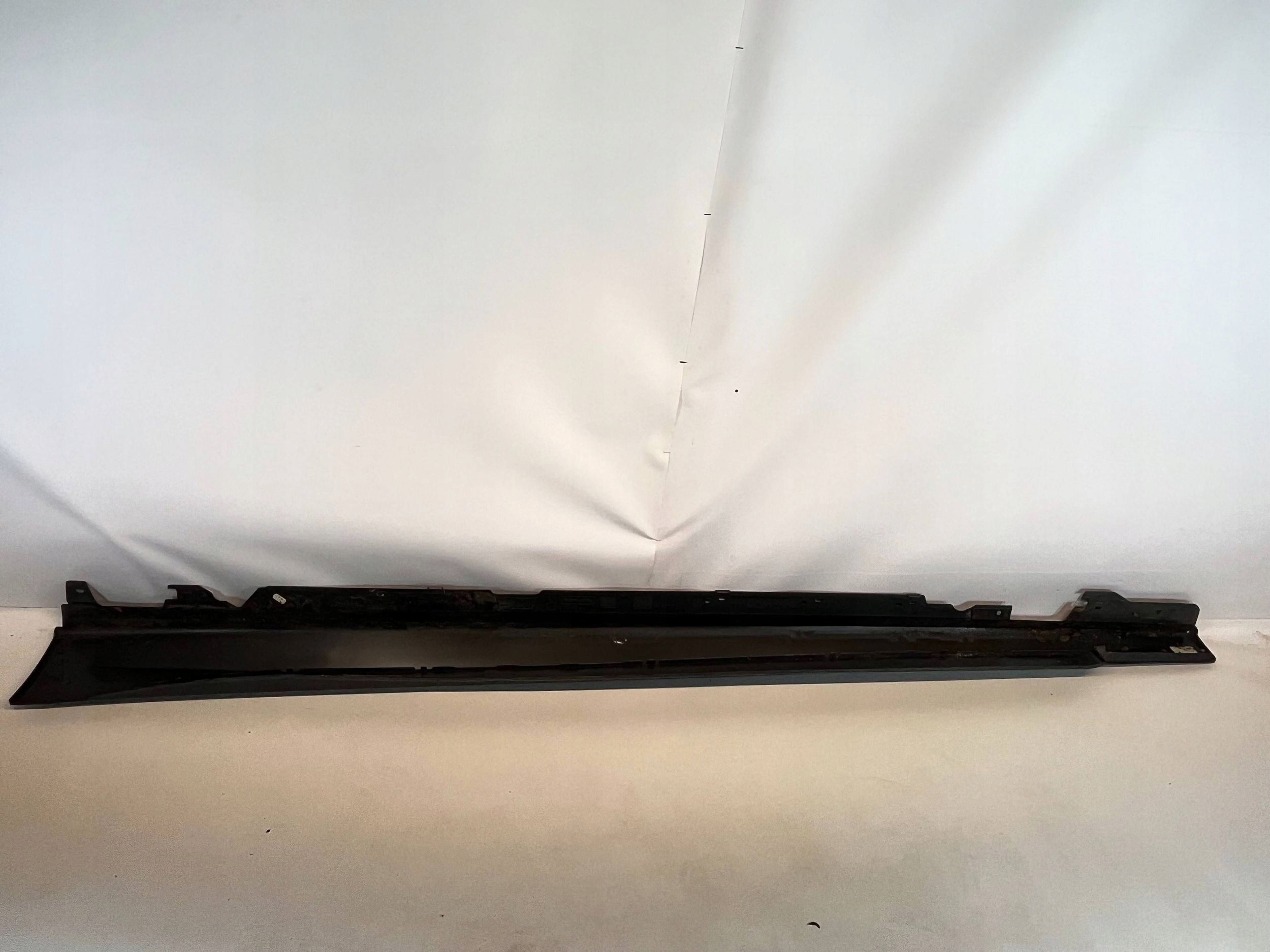 moulding threshold right BMW 3 GT F34 8057148