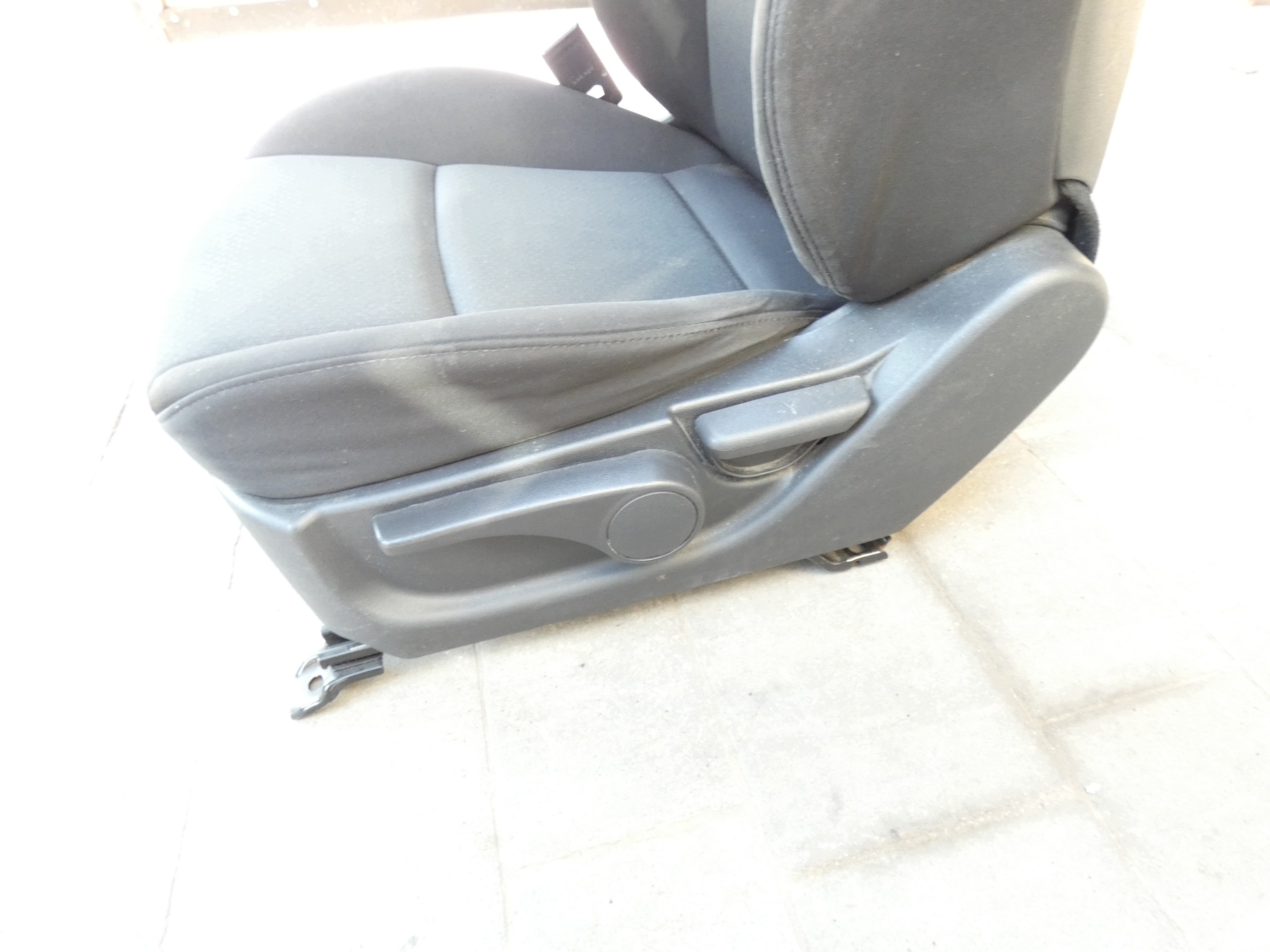 seat left front driver´s HYUNDAI I30 and FD 5D 07-12