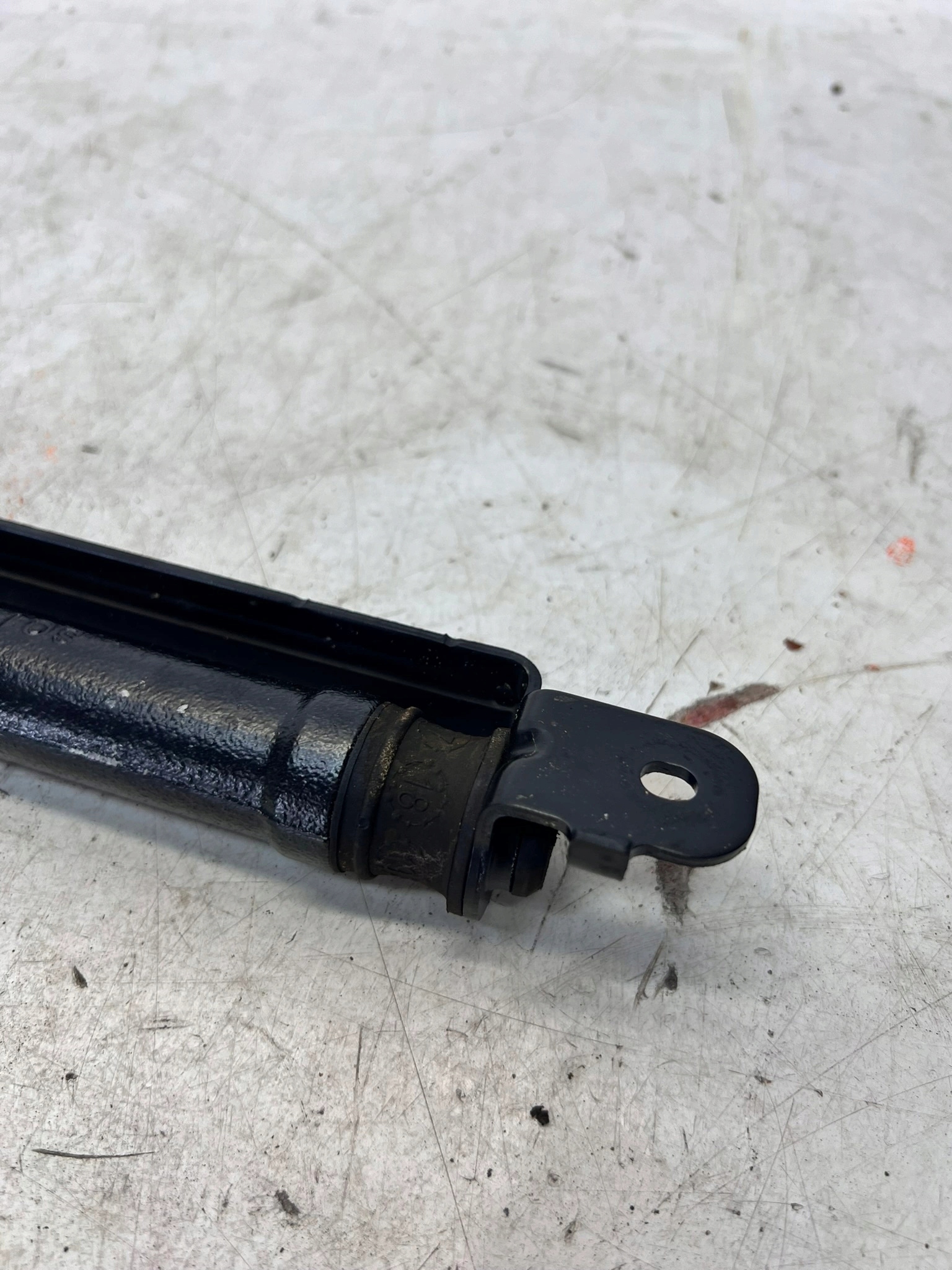 Tilgergewicht WYROWNOWAZAJACY AUDI A4 B9 8W9827242B