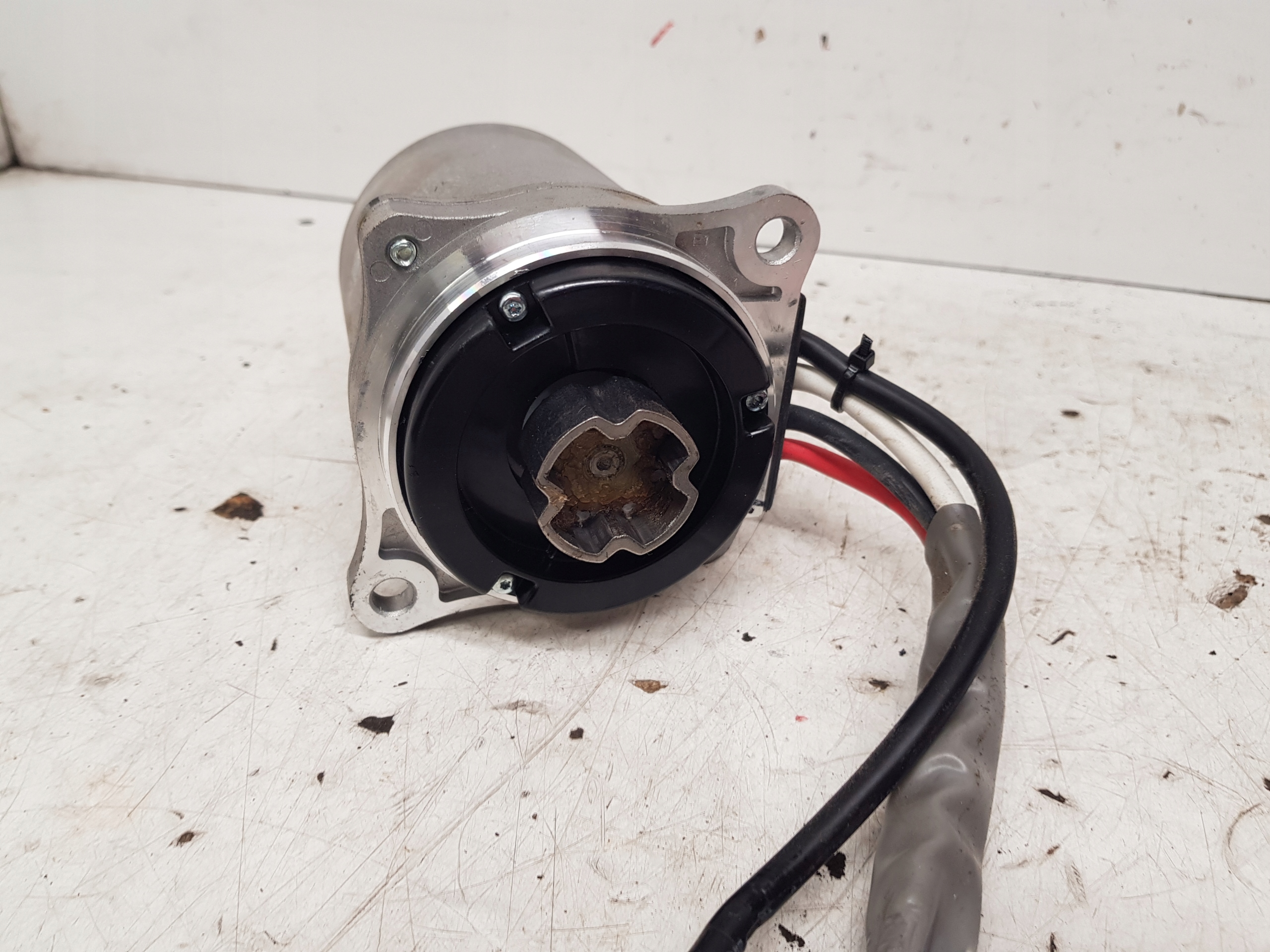HYUNDAI IX35 servo pump GM45101500