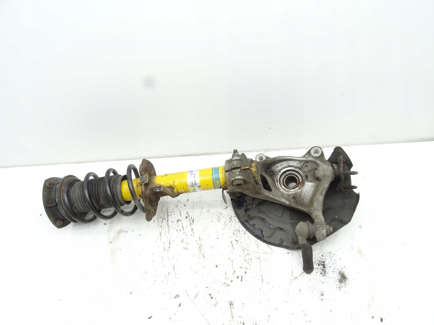 swing shock absorber McPherson left front SKODA OCTAVIA III 2.0 TDI