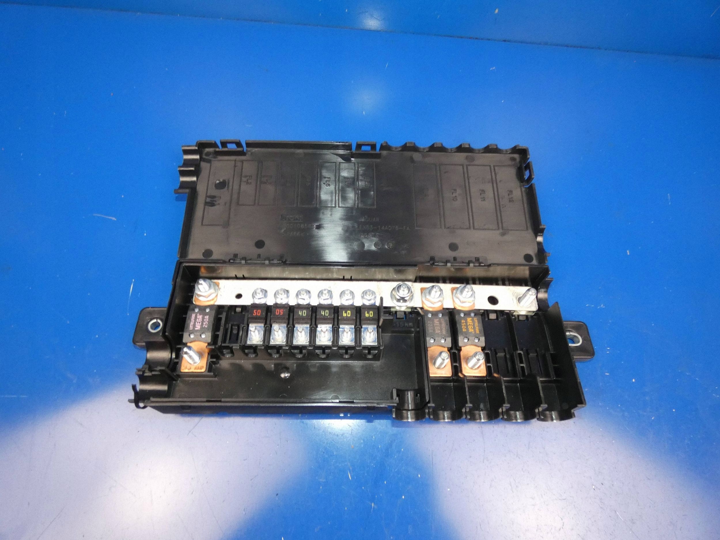 Module fusibles Complète Jaguar F-Pace HK8314516AE