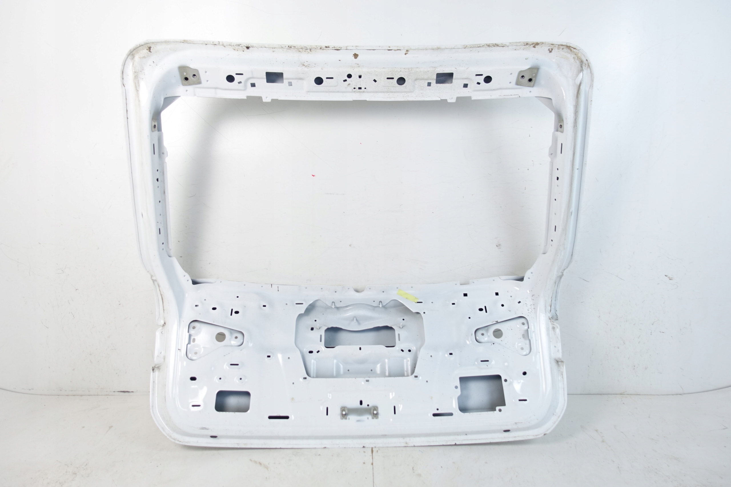AUDI A6 C8 4K0 KOMBI 2018- trunk door boot rear part