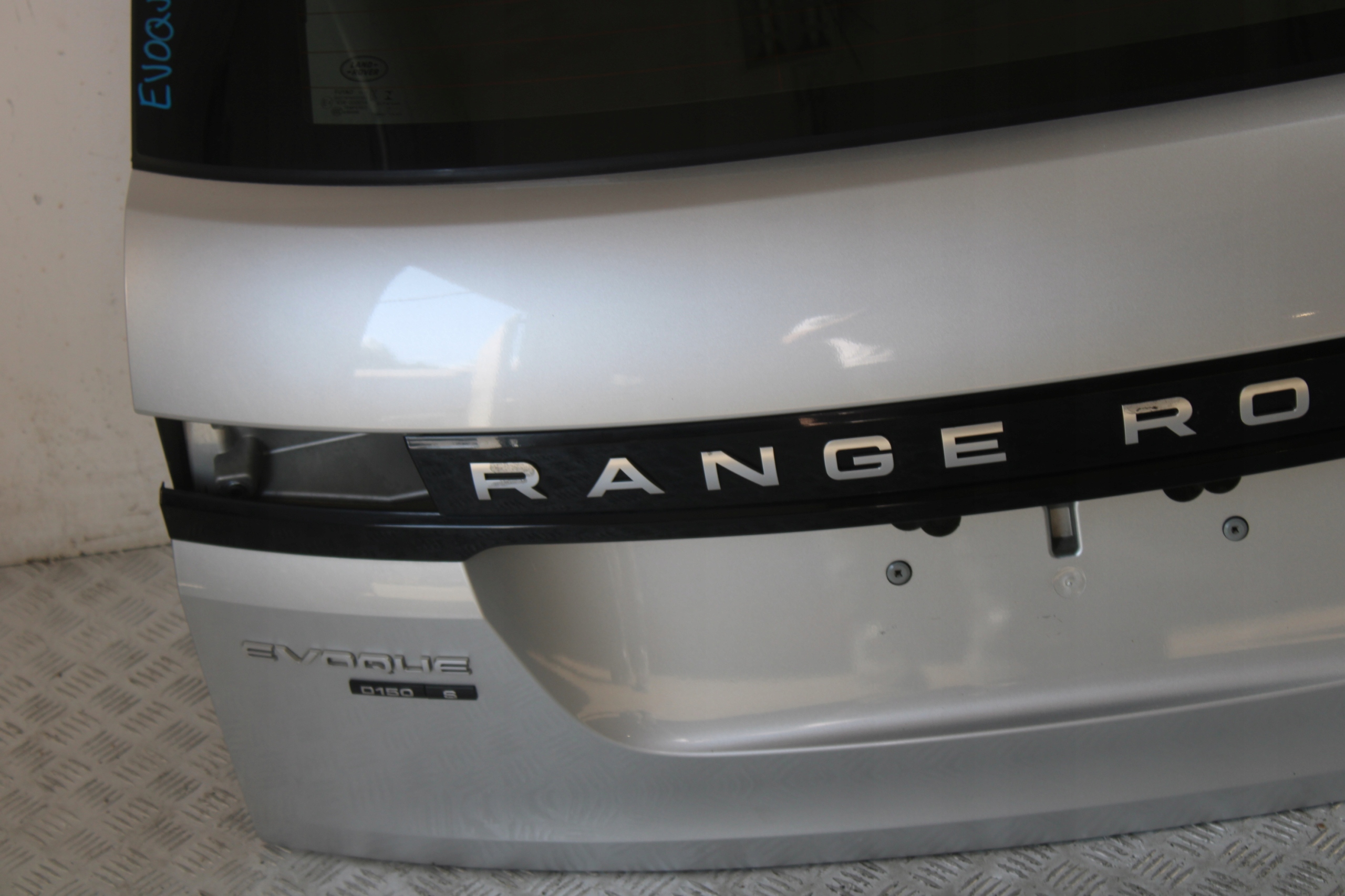trunk door boot rear part rear LAND ROVER EVOQUE II 2 L551