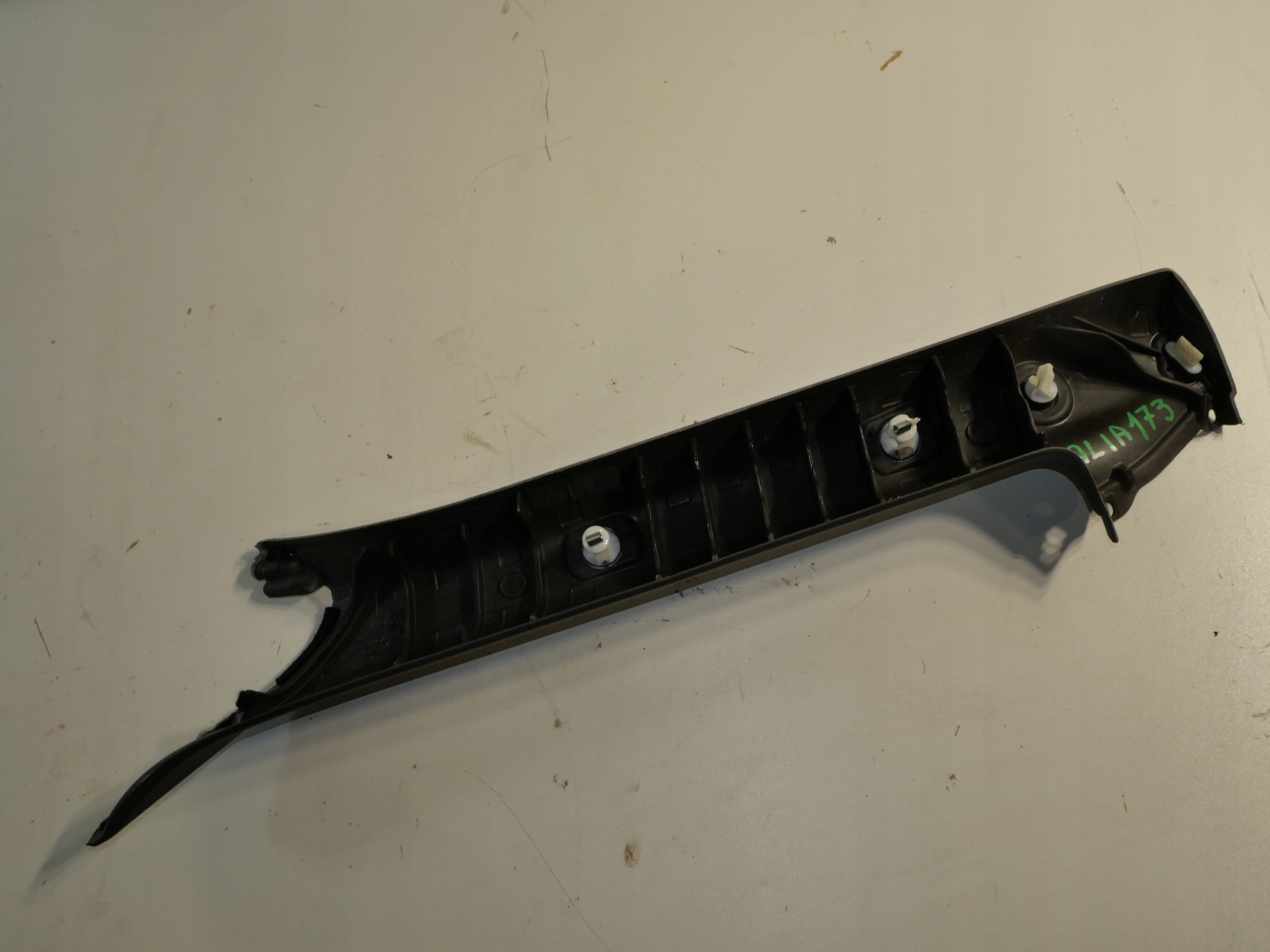 cover SLUPKA front right AUDI A5 CABRIO 8F0867234B
