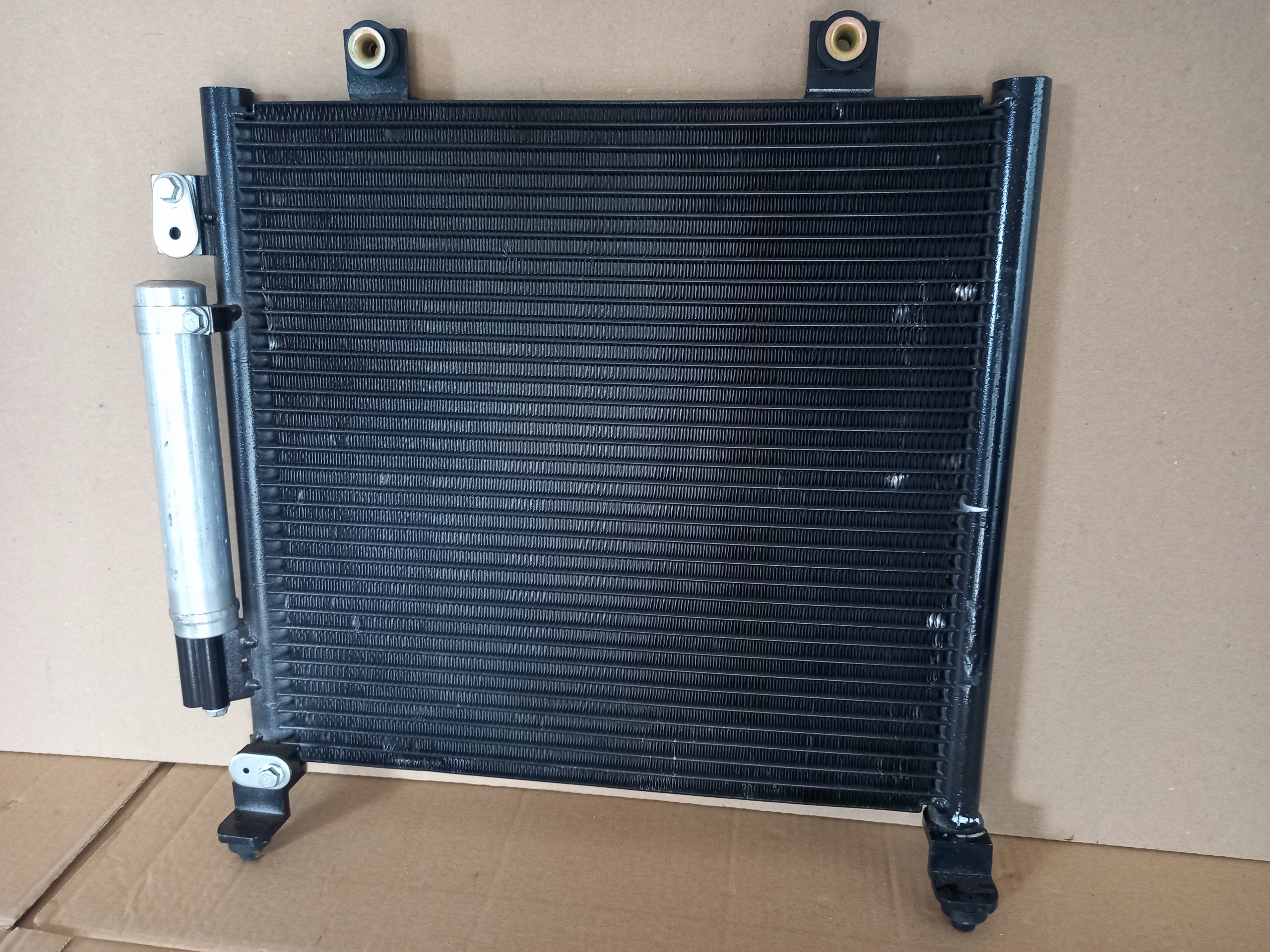 Радиатор кондиционера suzuki WAGON R+ opel AGILA