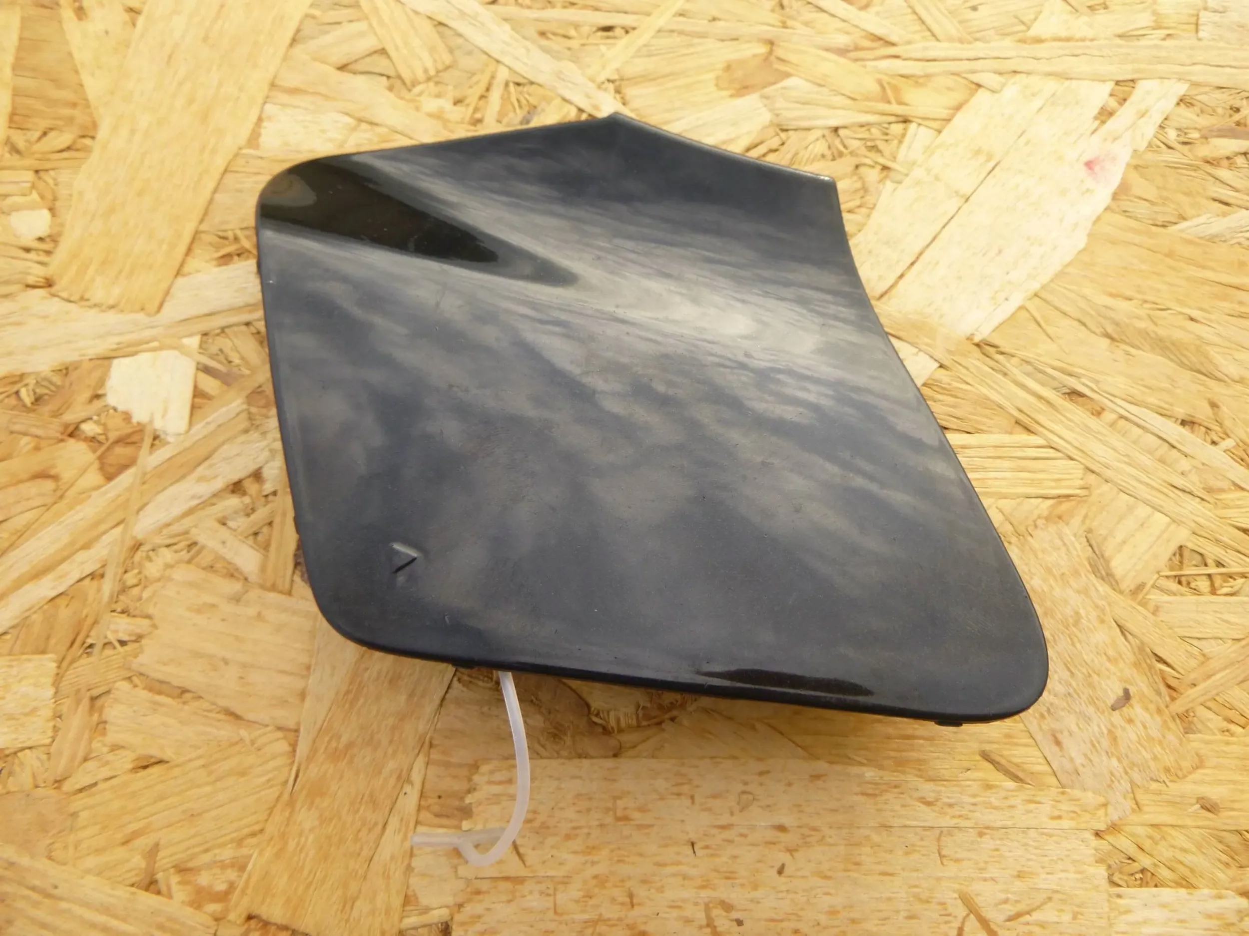 MERCEDES CLS C218 14-17 ZAŚLEPKA HAKA HAK ZDERZAK PRZÓD A2188850626