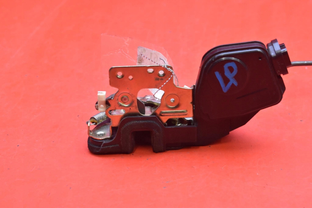 lock door left front front EU HYUNDAI SANTA FE 1 and 00-04