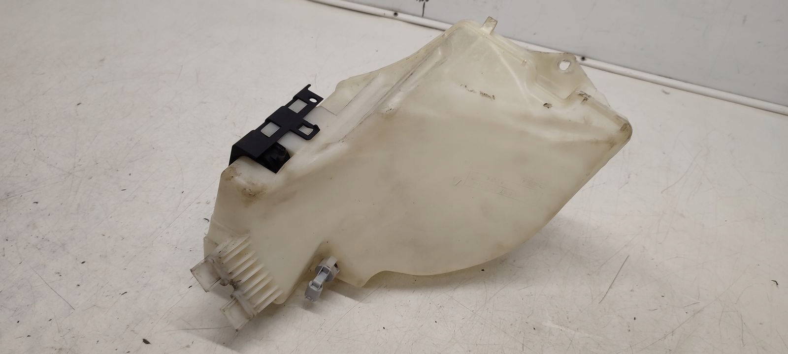 Behälter Spritzdüse BMW E46 1,8i Sedan 317/5