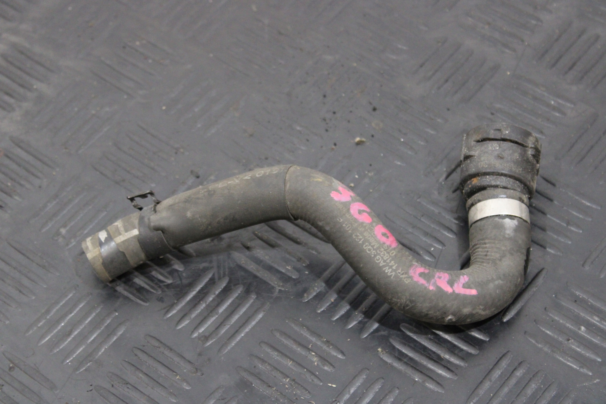 crijevo prijenos vode 3Q0122101E VW PASSAT B8 3G0 2.0 TDI CRL