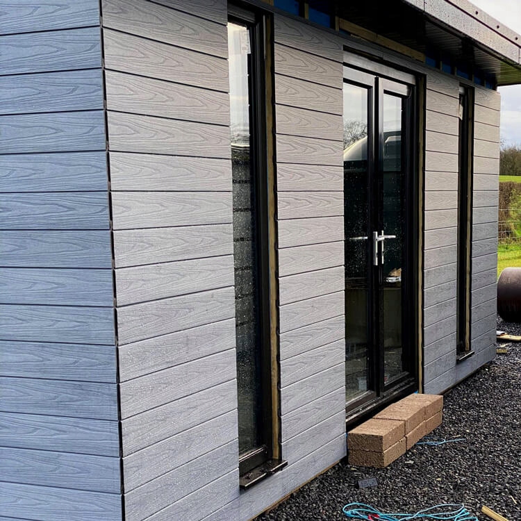 DESKA ELEWACYJNA KOMPOZYTOWA PREMIUM GRAY – DŁ. 2,9 M Materiał kompozyt
